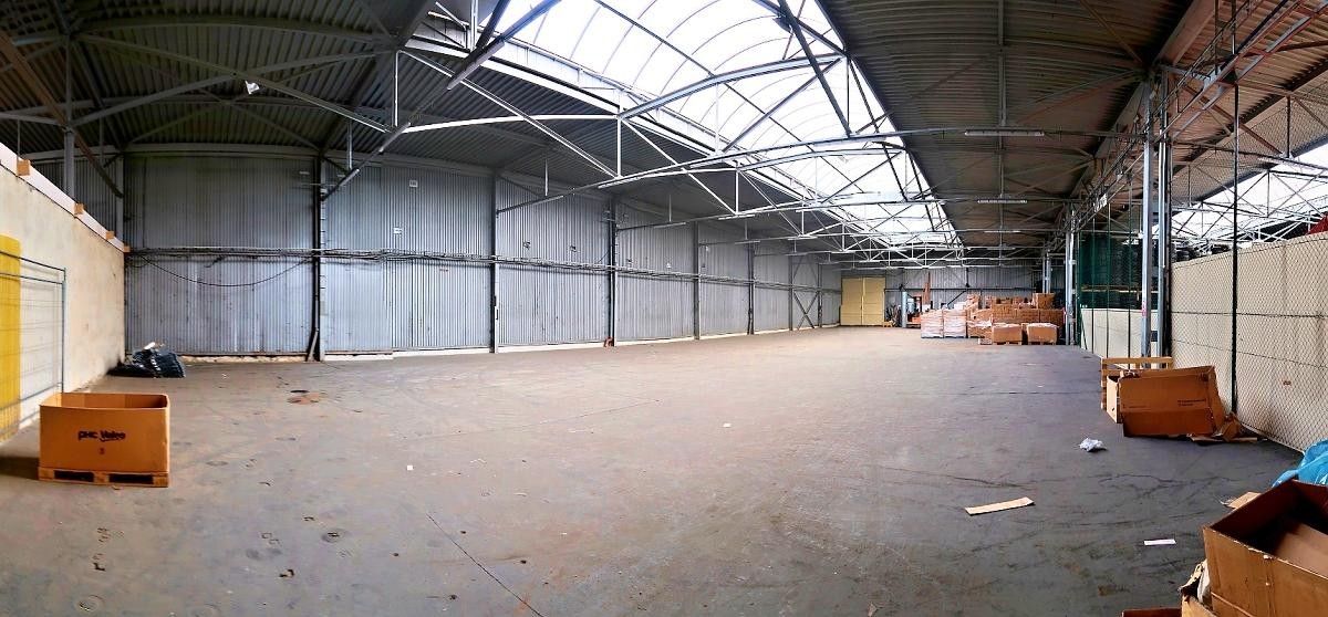 Pronájem komerčního prostoru 896 m² - foto 4