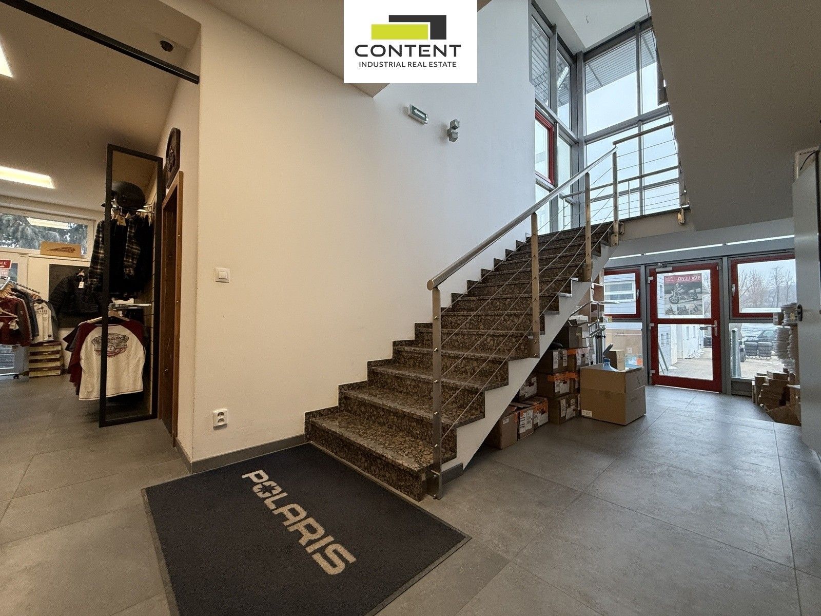 Pronájem komerčního prostoru 830 m² - foto 12