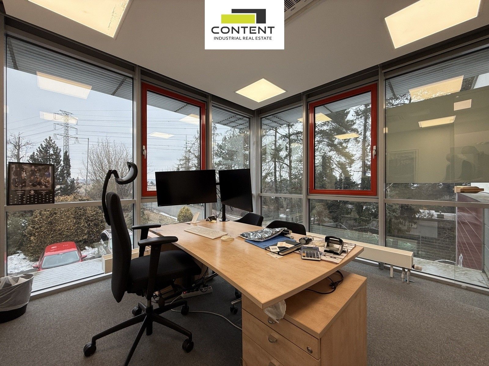 Pronájem komerčního prostoru 830 m² - foto 11