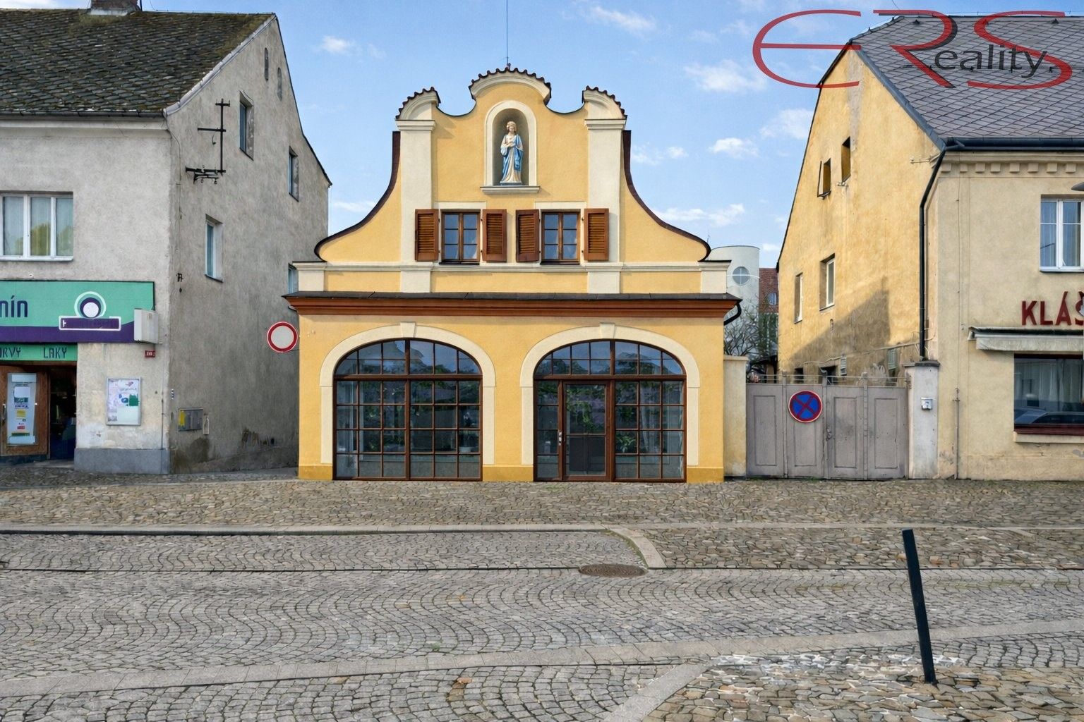 Prodej domu 200 m² - foto 2