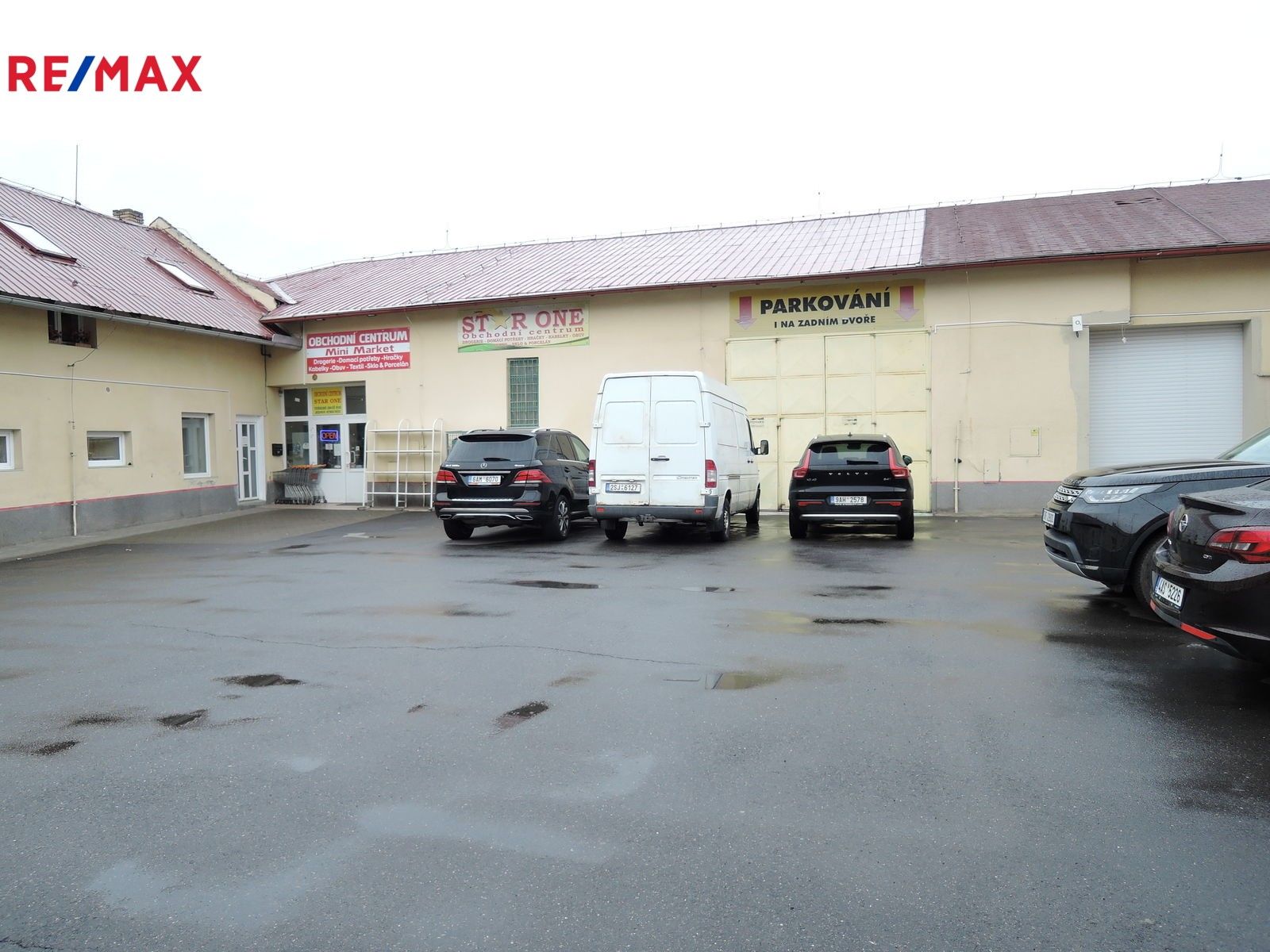 Pronájem komerčního prostoru 420 m² - foto 3