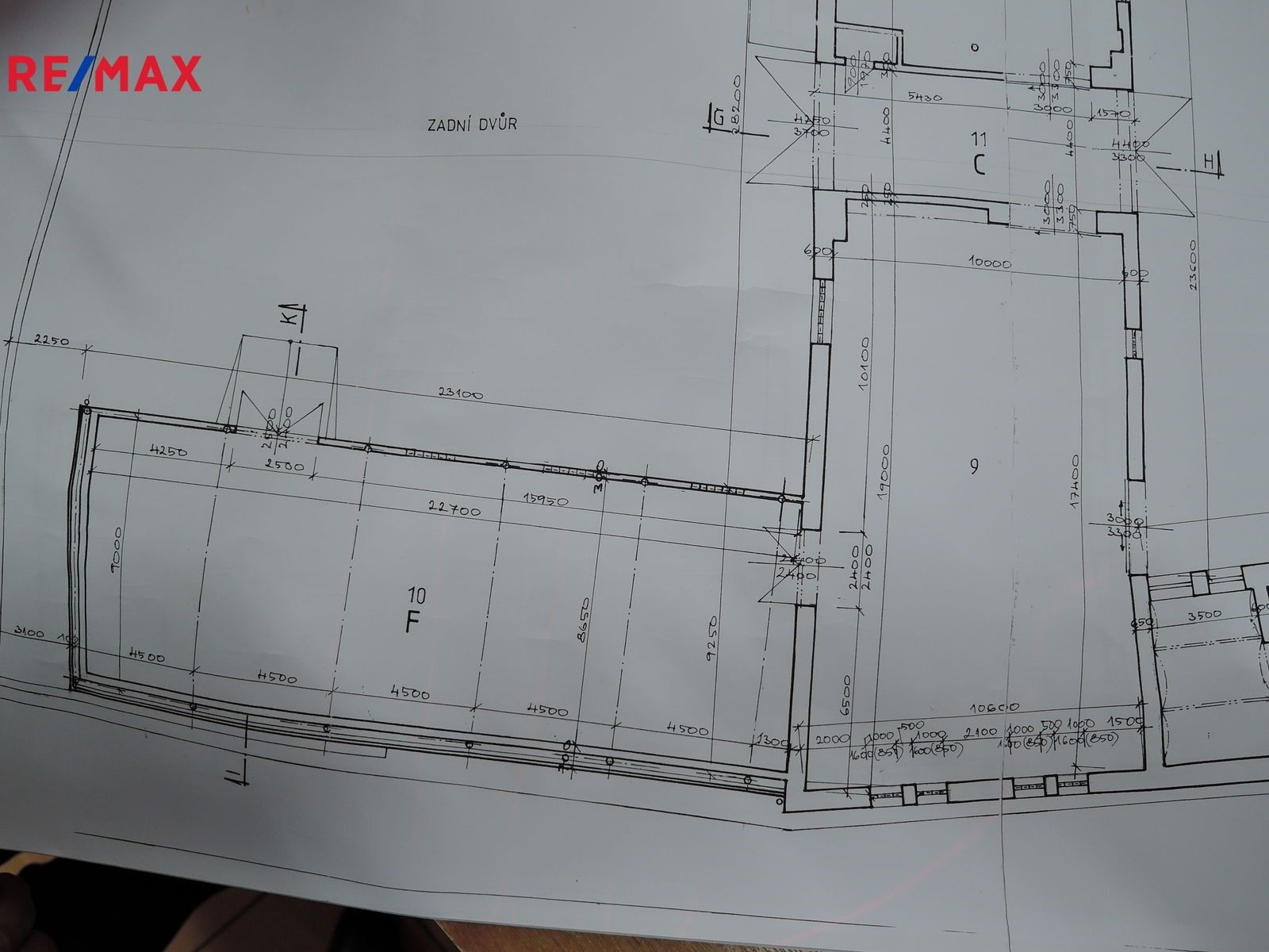 Pronájem komerčního prostoru 420 m² - foto 5