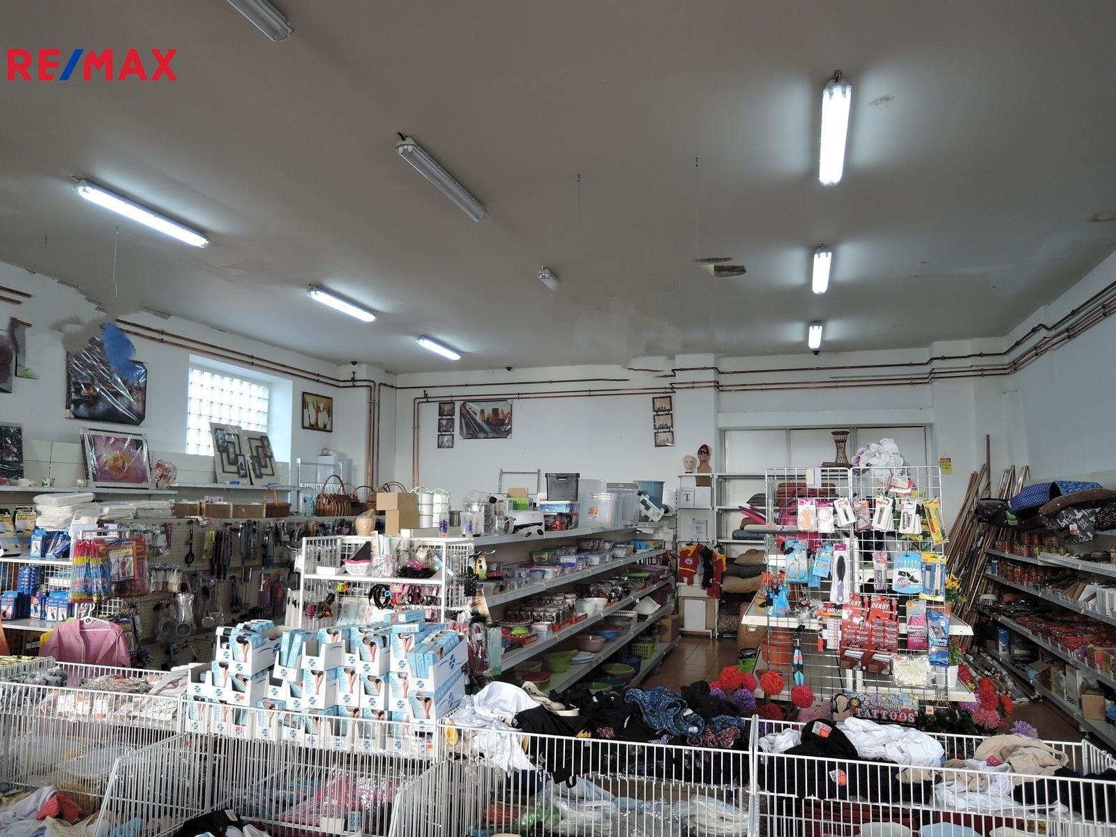 Pronájem komerčního prostoru 420 m² - foto 1