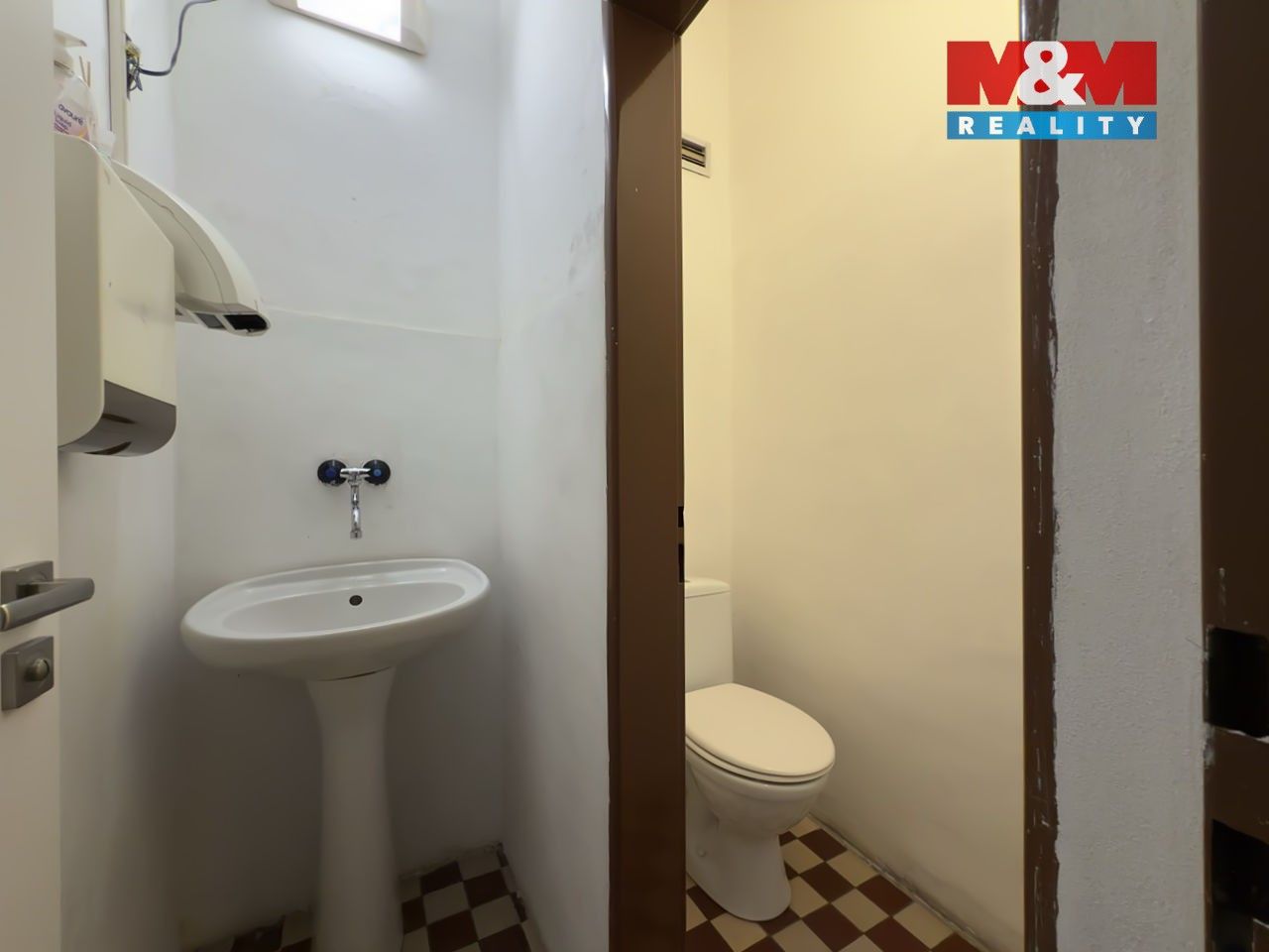 Pronájem komerčního prostoru 35 m² - foto 5