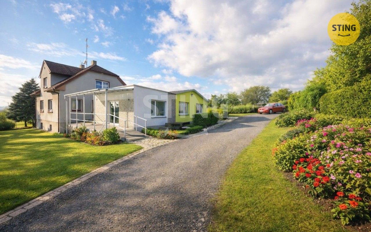 Prodej domu 241 m² - foto 1