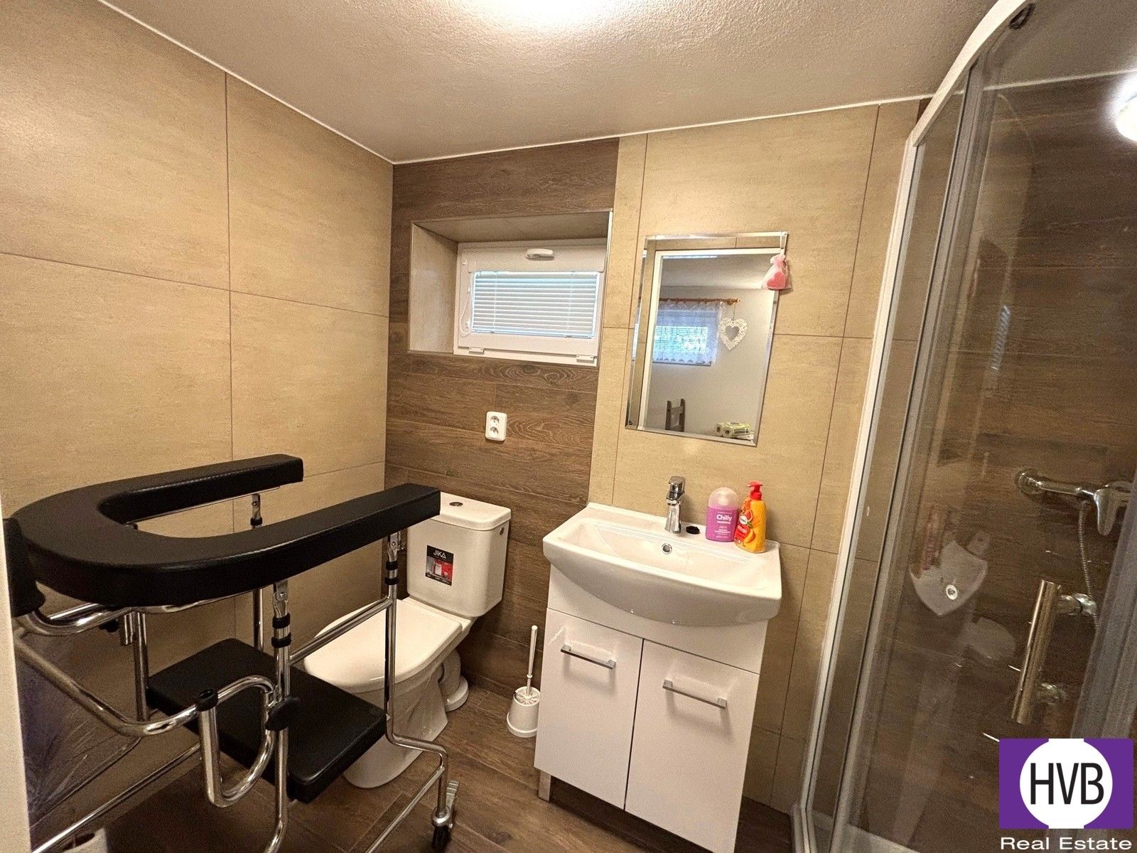 Pronájem bytu 1+1 60 m² - foto 5