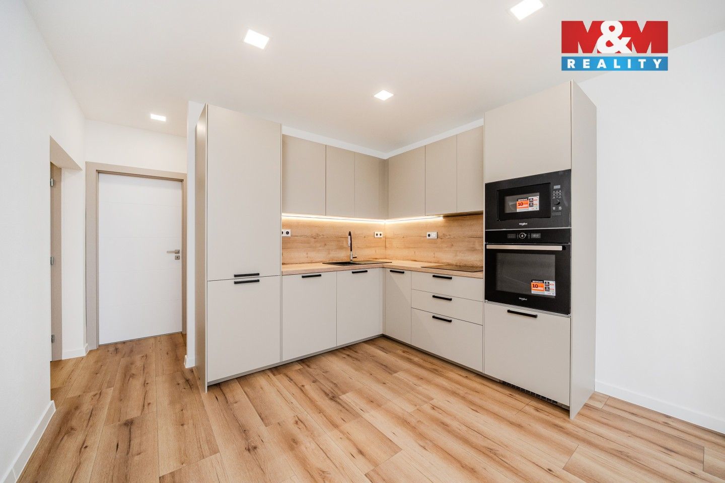 Prodej bytu 4+kk 78 m² - foto 3