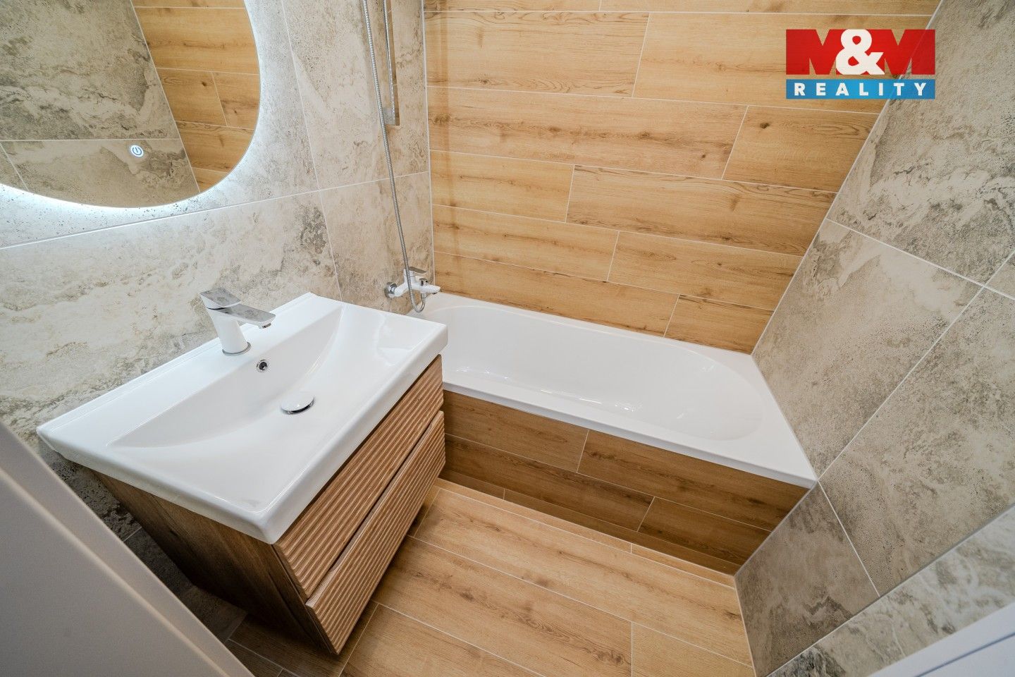 Prodej bytu 4+kk 78 m² - foto 9