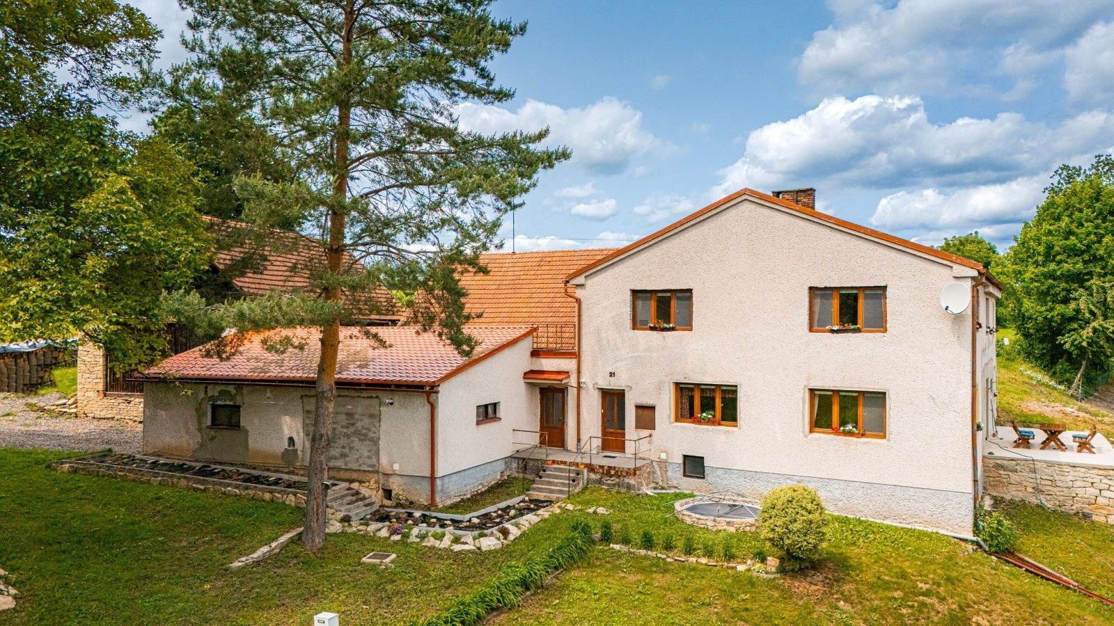 Prodej domu 300 m² - foto 2
