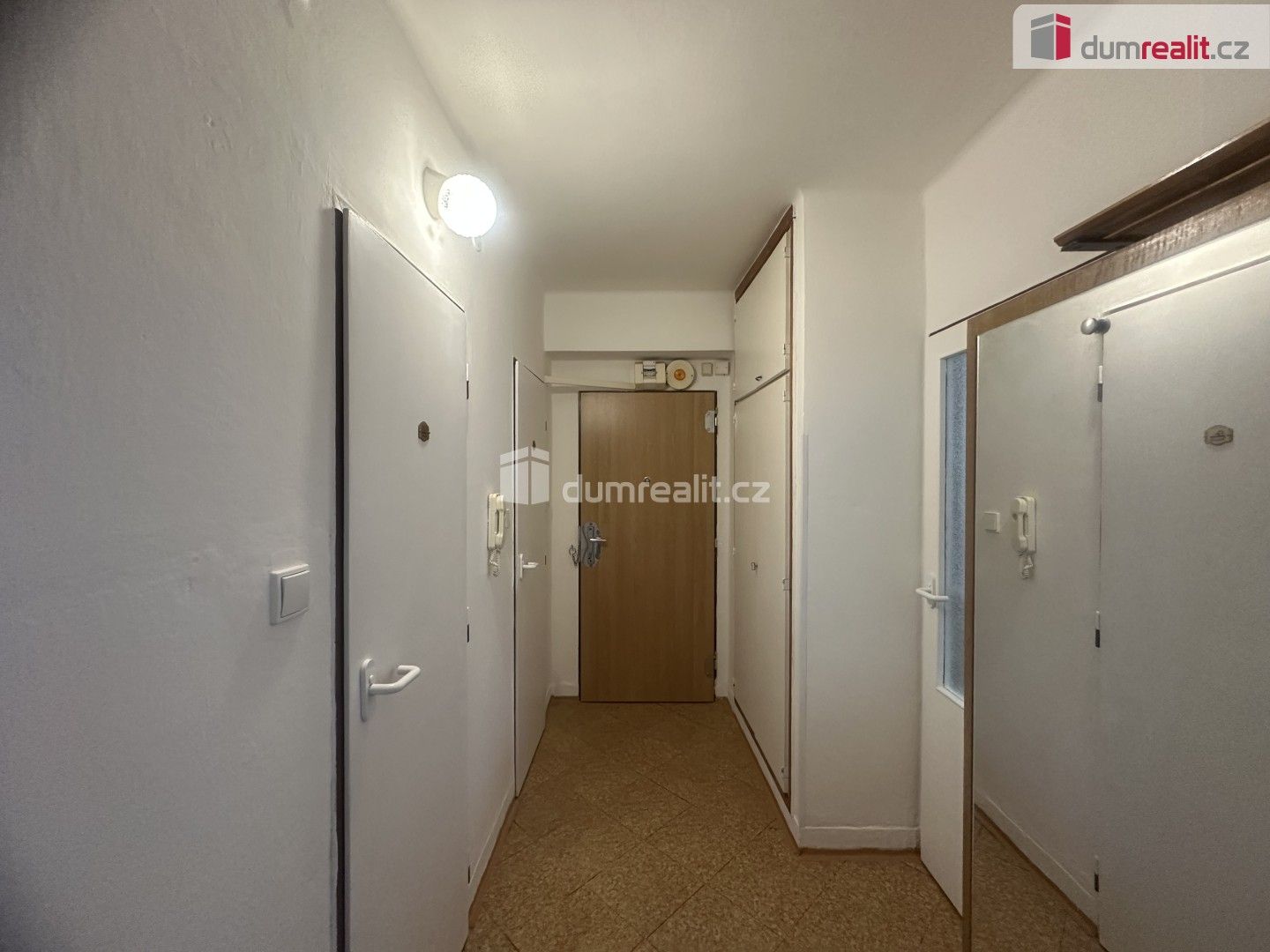 Pronájem bytu 3+1 72 m² - foto 7