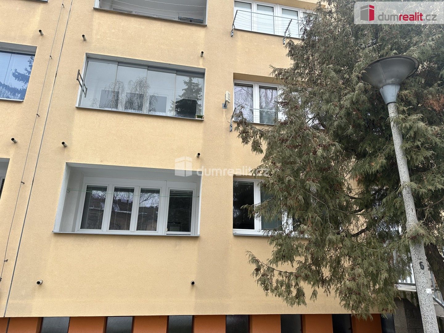 Pronájem bytu 3+1 72 m² - foto 2