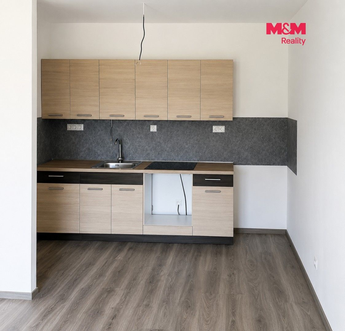 Prodej bytu 1+kk 28 m² - foto 3