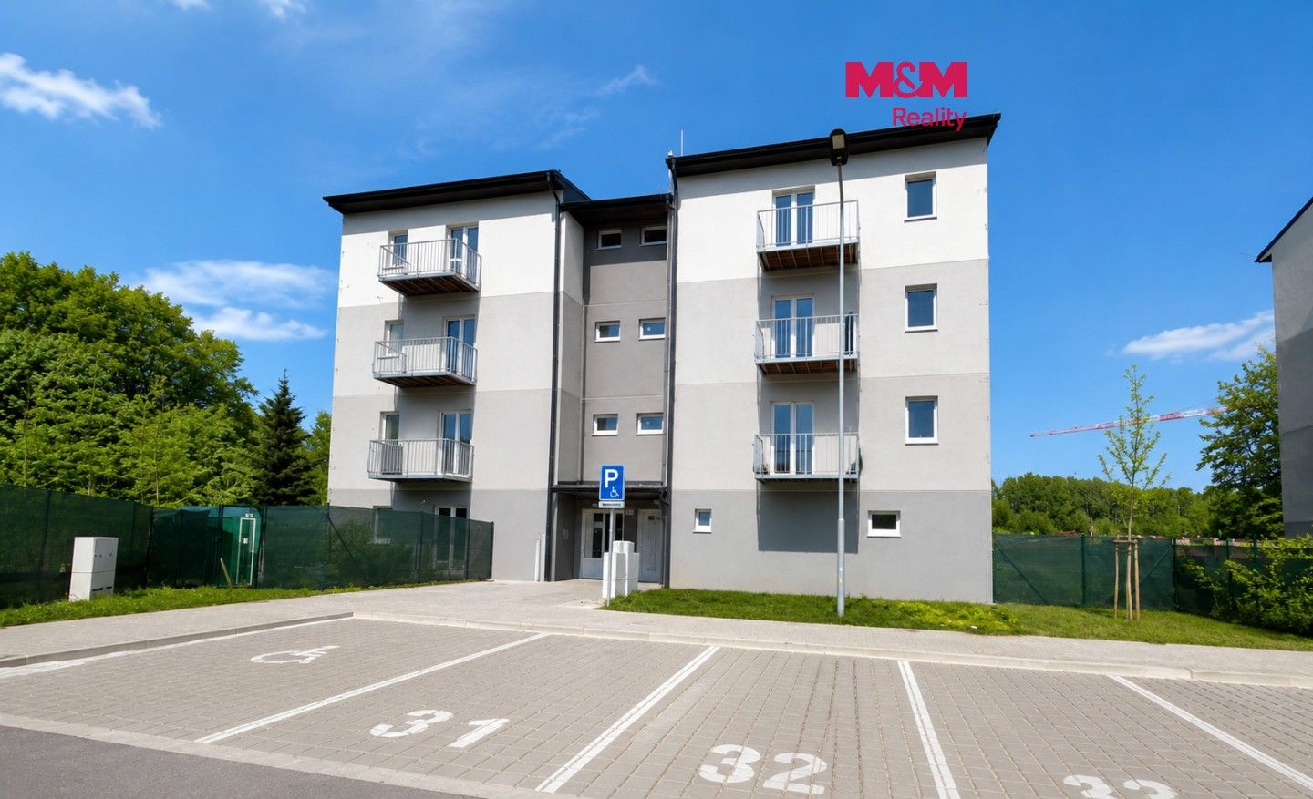 Prodej bytu 1+kk 28 m² - foto 1