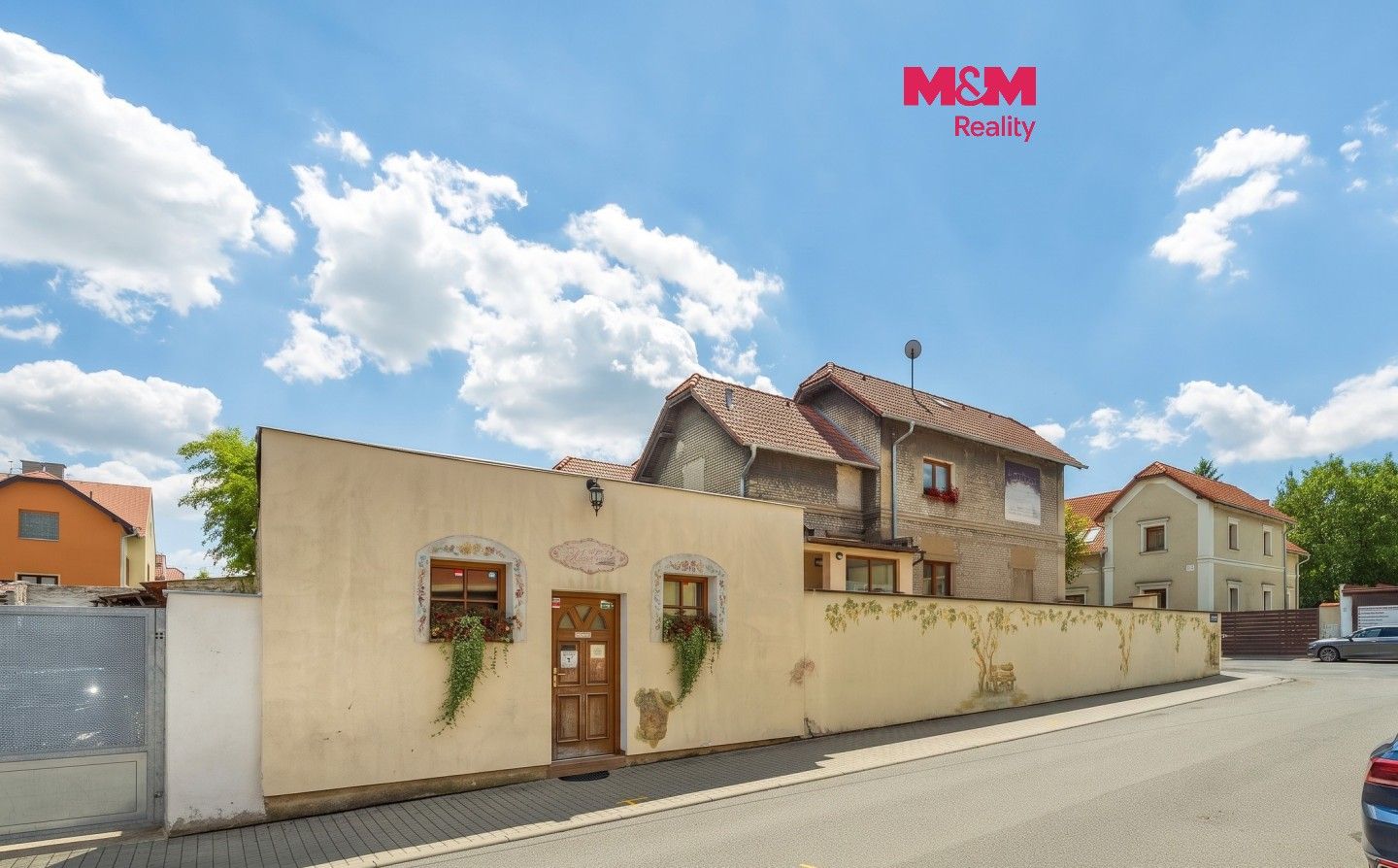Prodej komerčního prostoru 163 m² - foto 1
