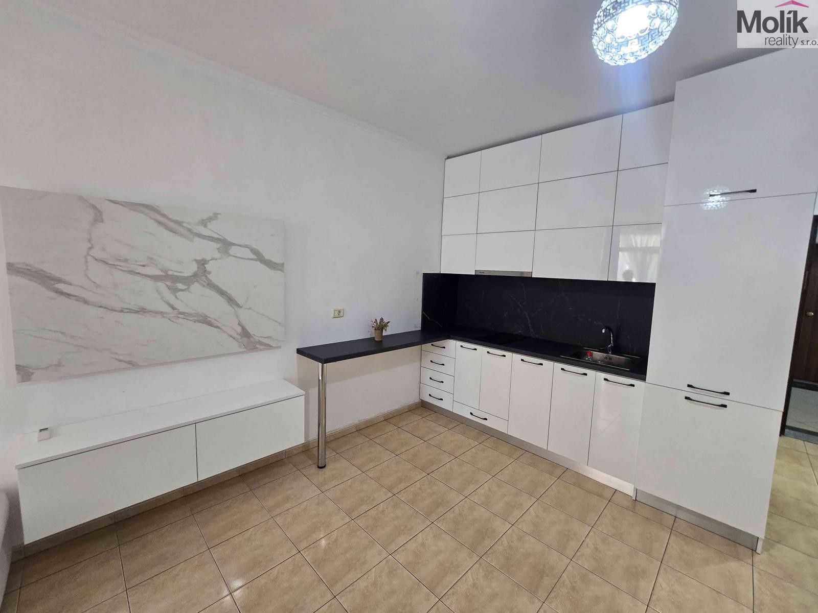 Prodej bytu 2+kk 60 m² - foto 3