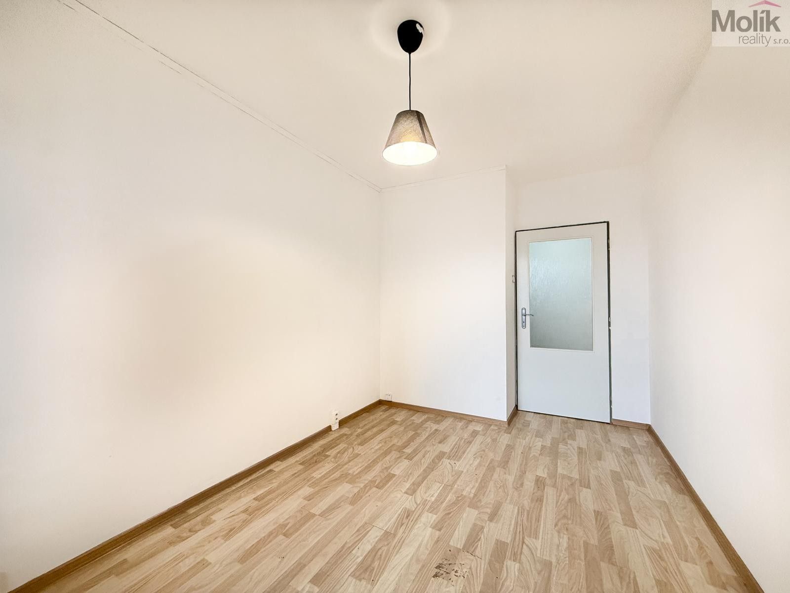 Pronájem bytu 2+1 49 m² - foto 11