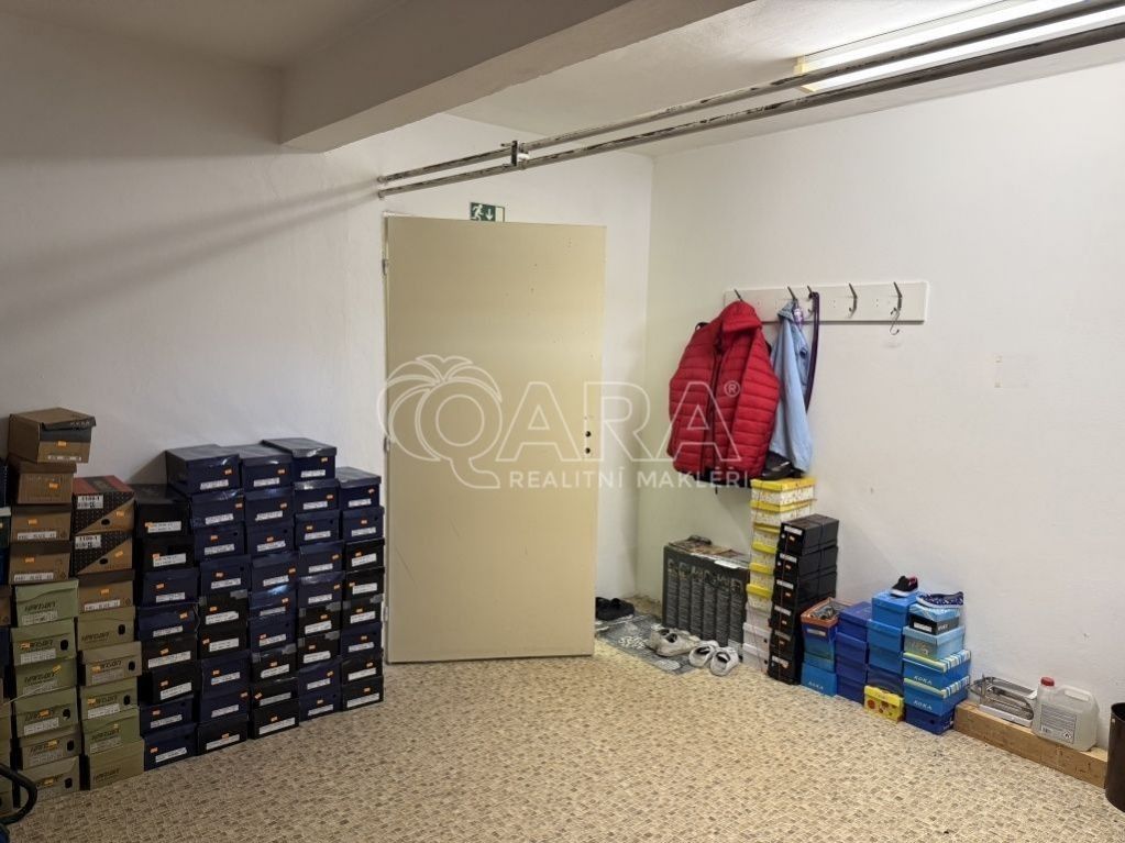 Pronájem komerčního prostoru 28 m² - foto 10