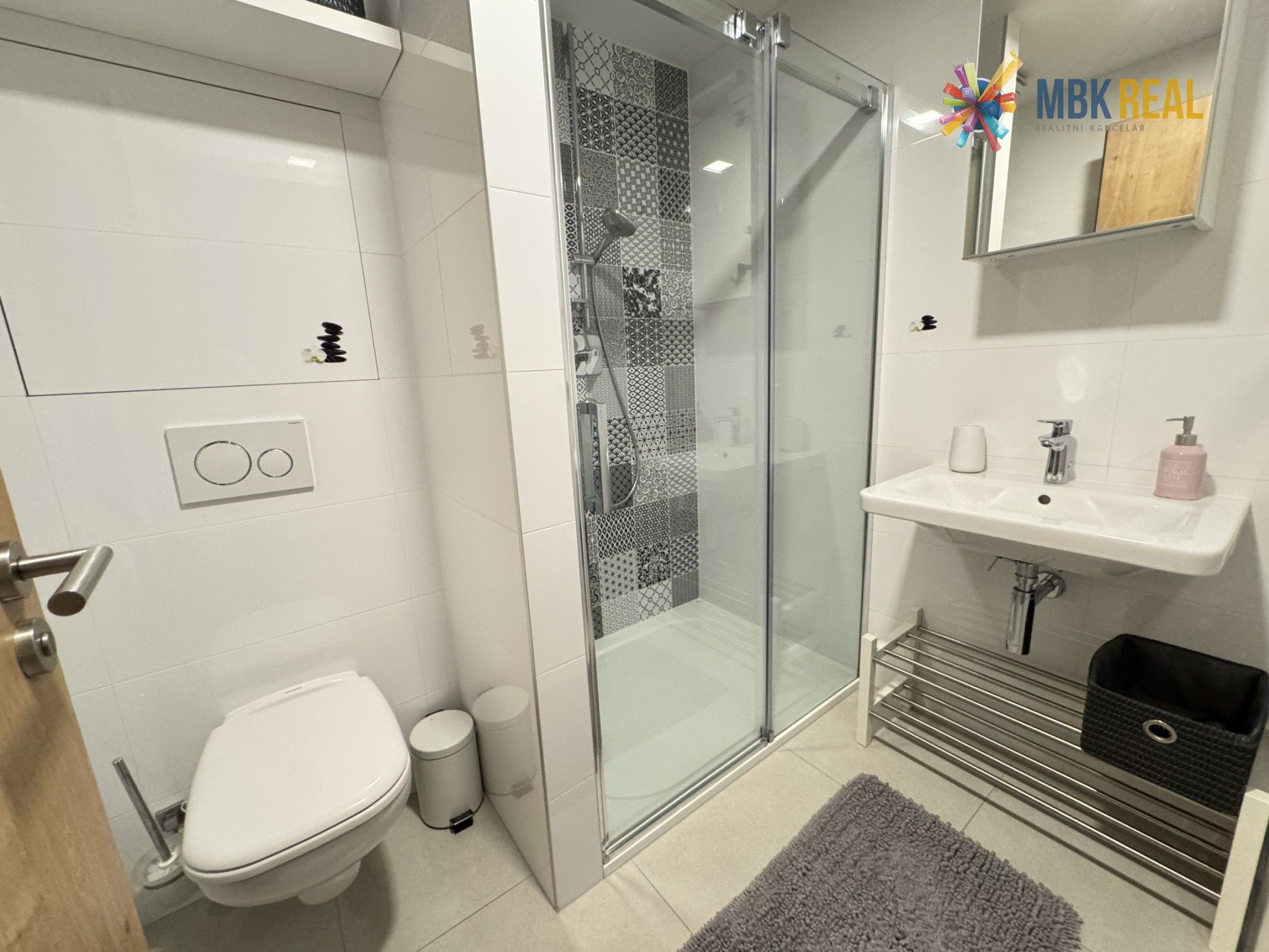 Prodej nemovitosti 48 m² - foto 4
