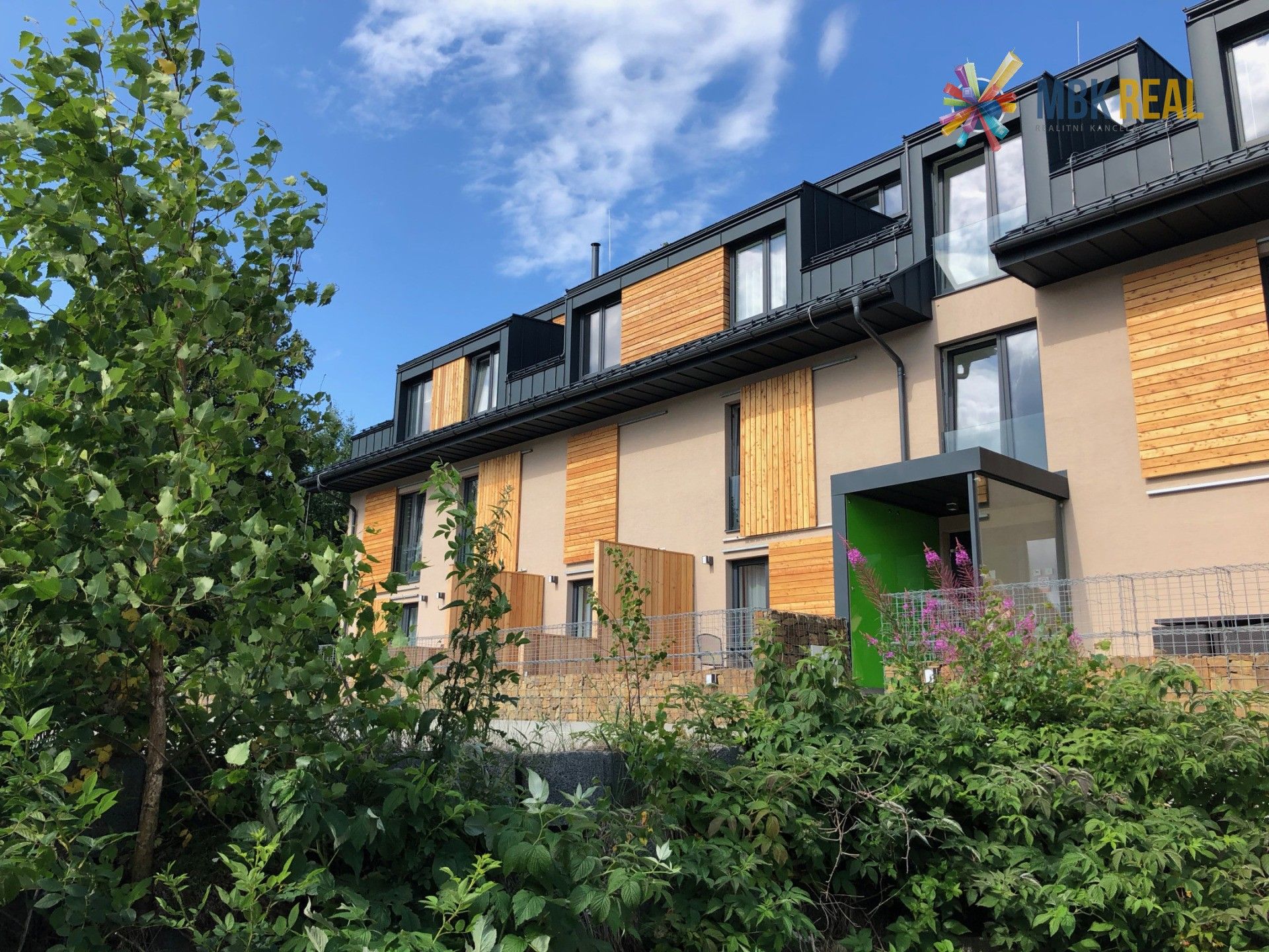 Prodej nemovitosti 48 m² - foto 1