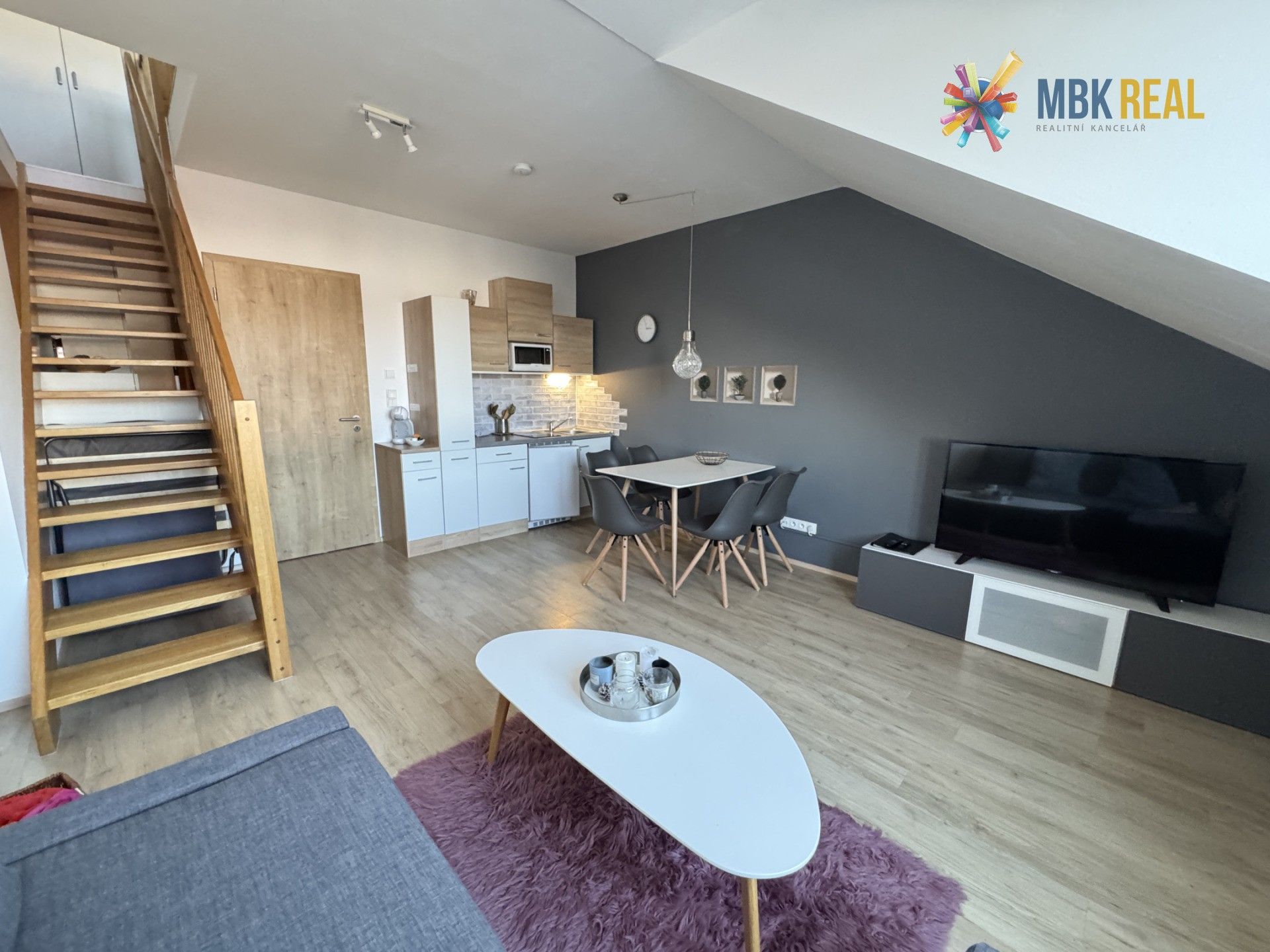Prodej nemovitosti 48 m² - foto 3