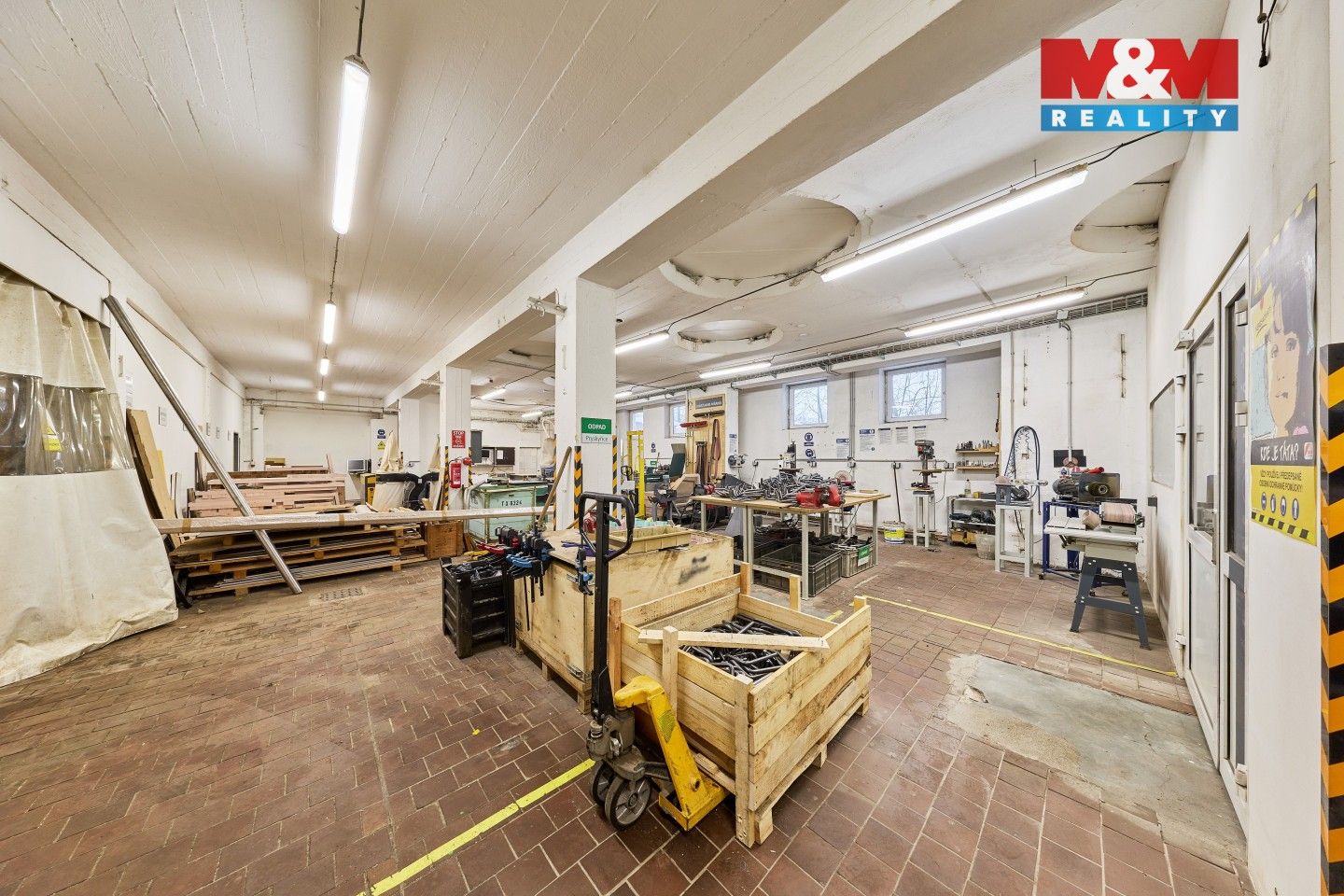 Prodej komerčního prostoru 1667 m² - foto 31