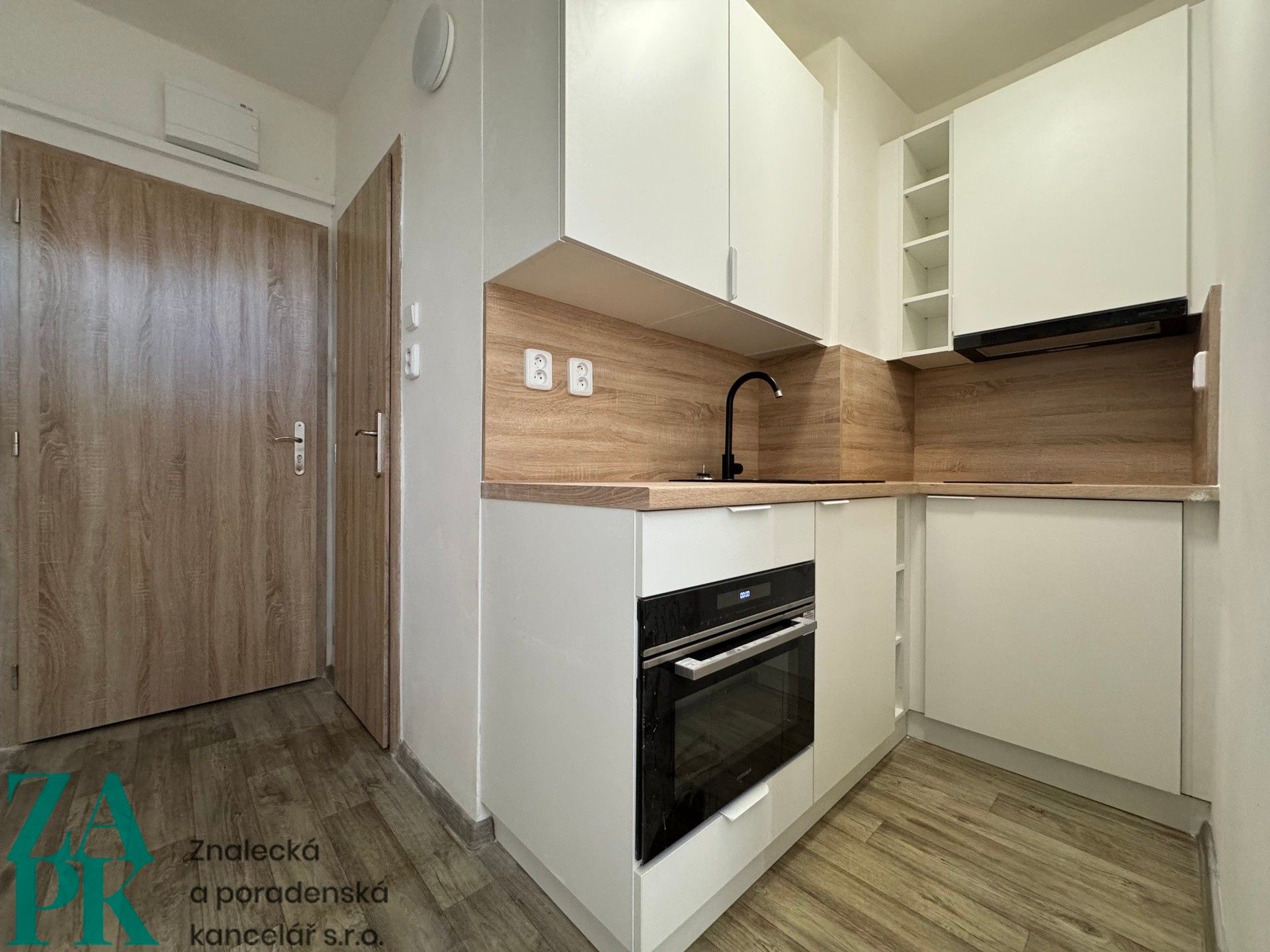 Pronájem bytu 2+kk 32 m² - foto 2