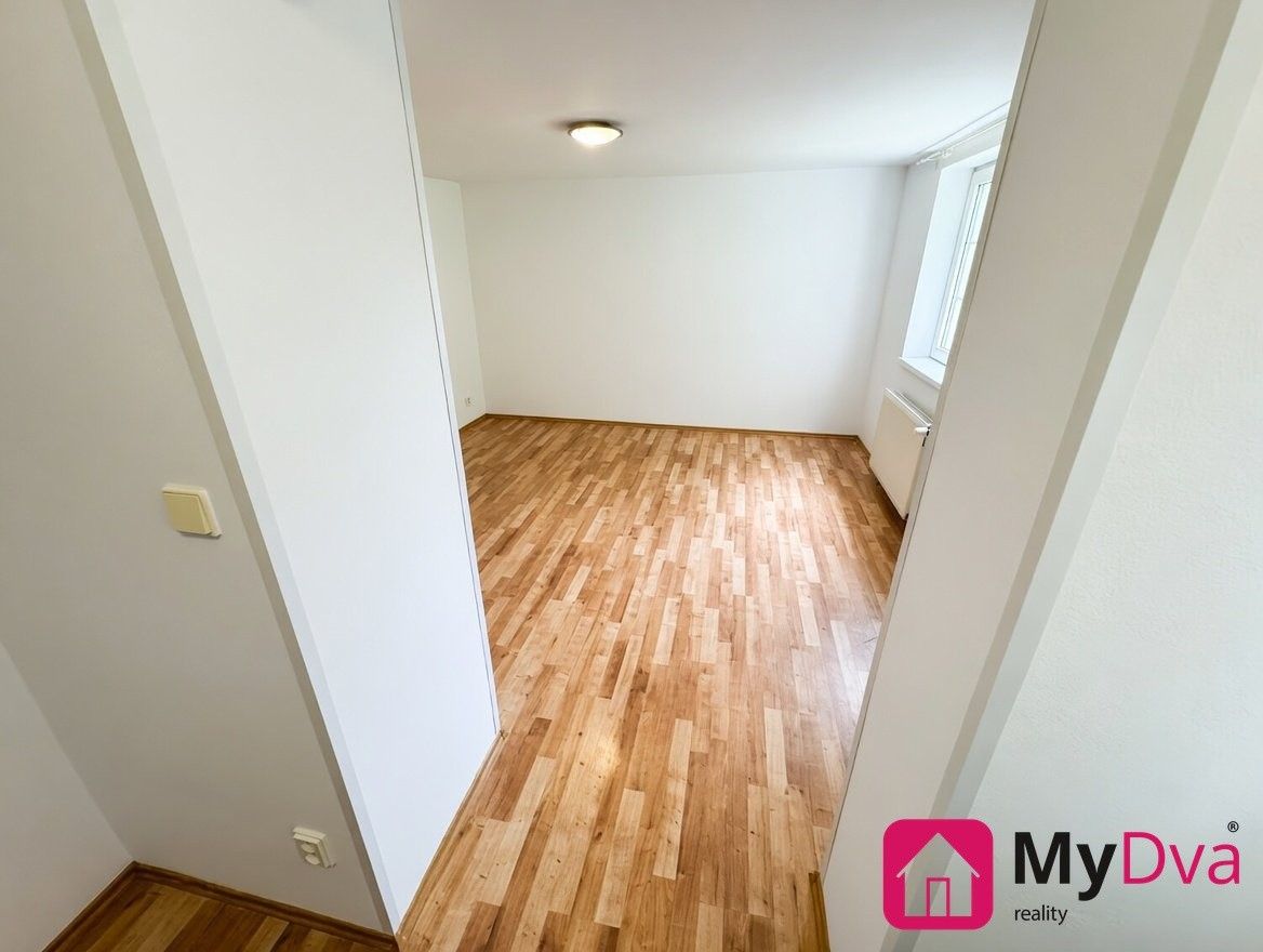 Pronájem bytu 1+1 29 m² - foto 2
