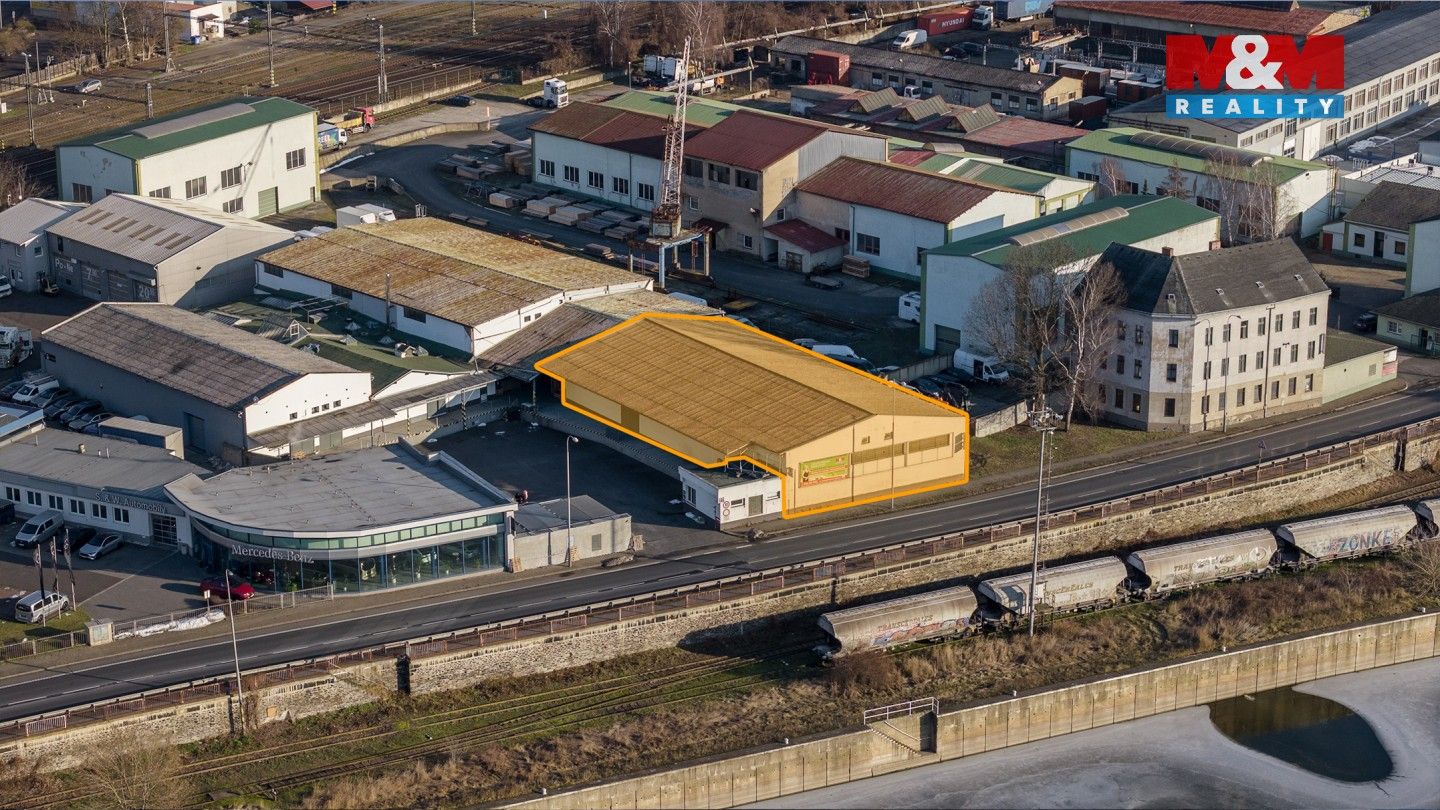 Pronájem komerčního prostoru 675 m² - foto 2