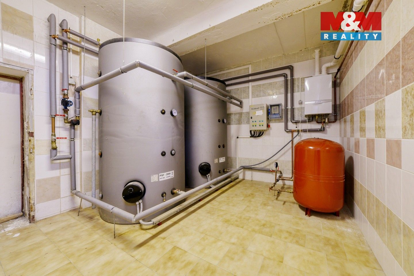 Prodej komerčního prostoru 1870 m² - foto 24