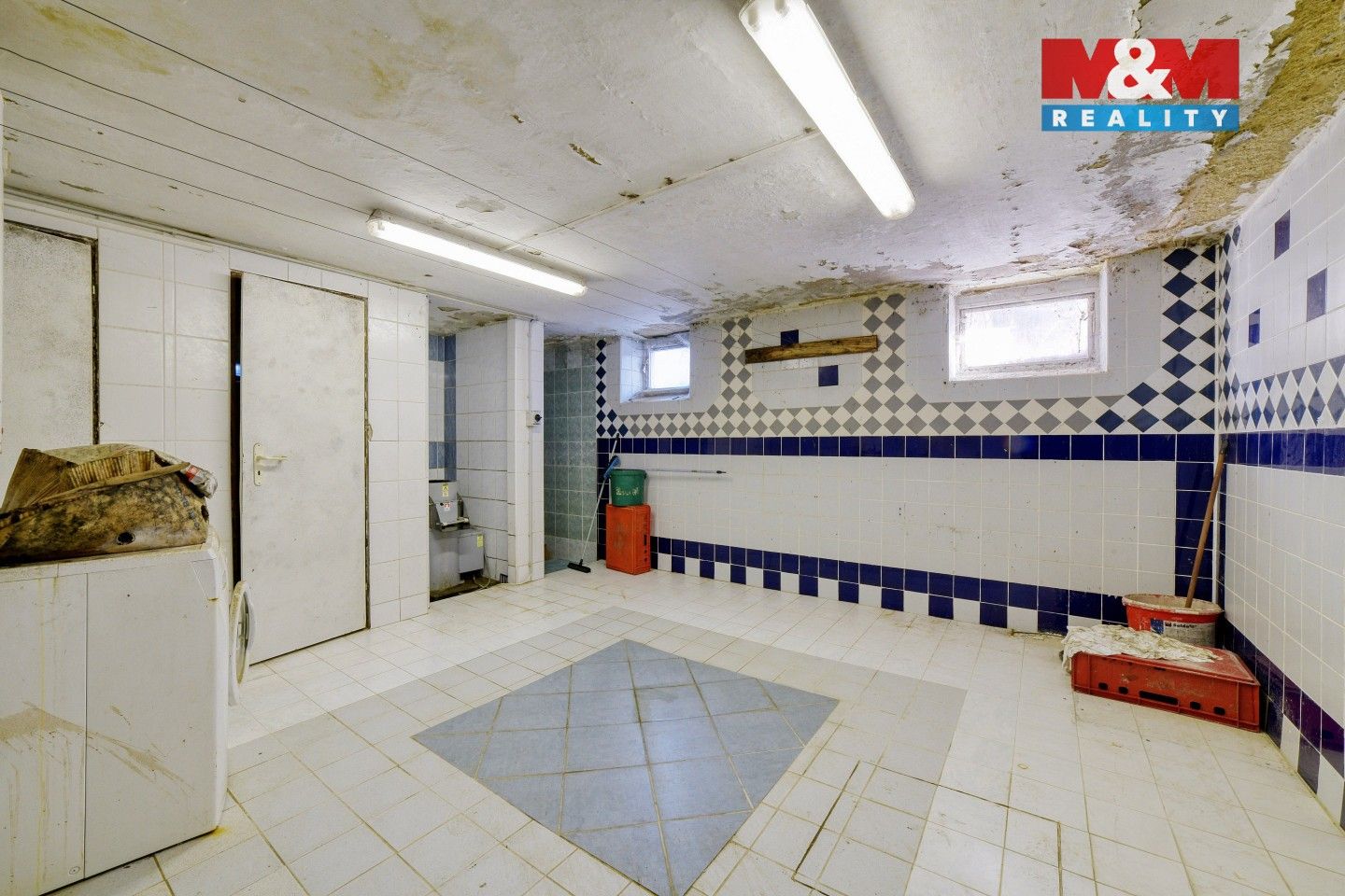 Prodej komerčního prostoru 1870 m² - foto 27