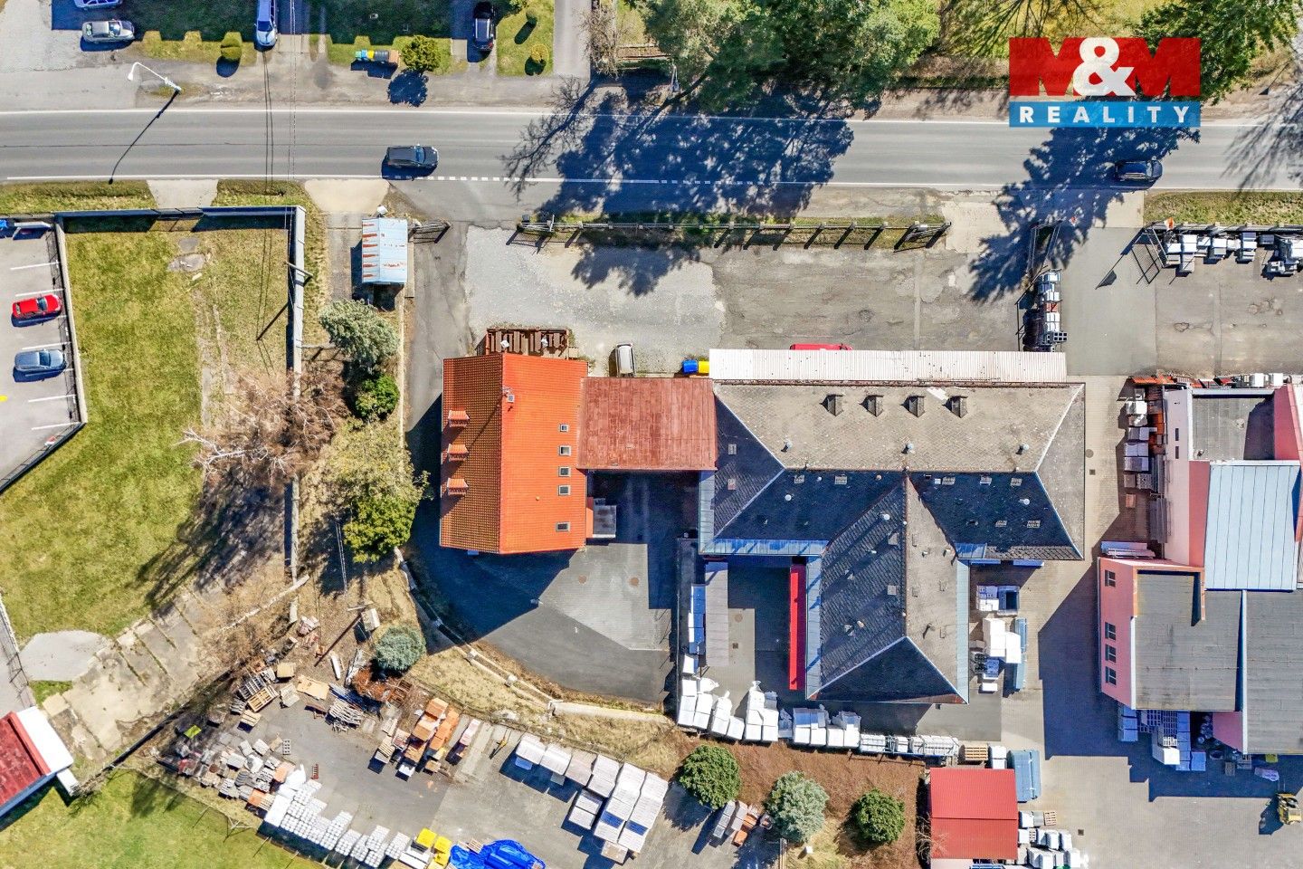 Prodej komerčního prostoru 1870 m² - foto 32