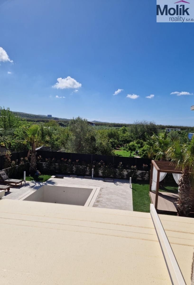 Prodej domu 235 m² - foto 4