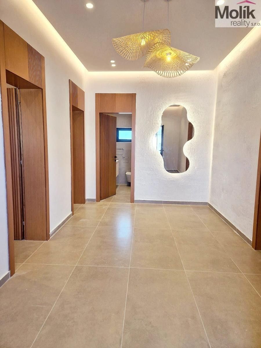 Prodej domu 235 m² - foto 6