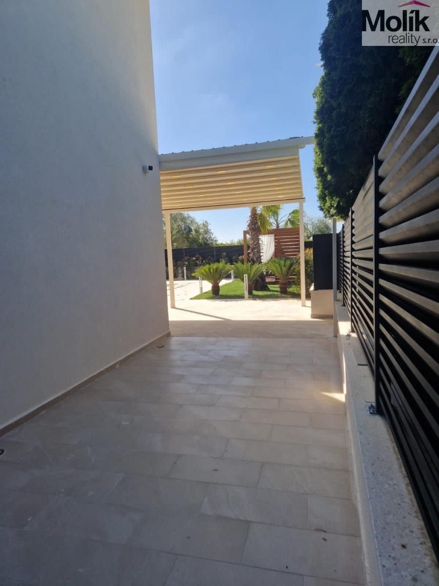 Prodej domu 235 m² - foto 5