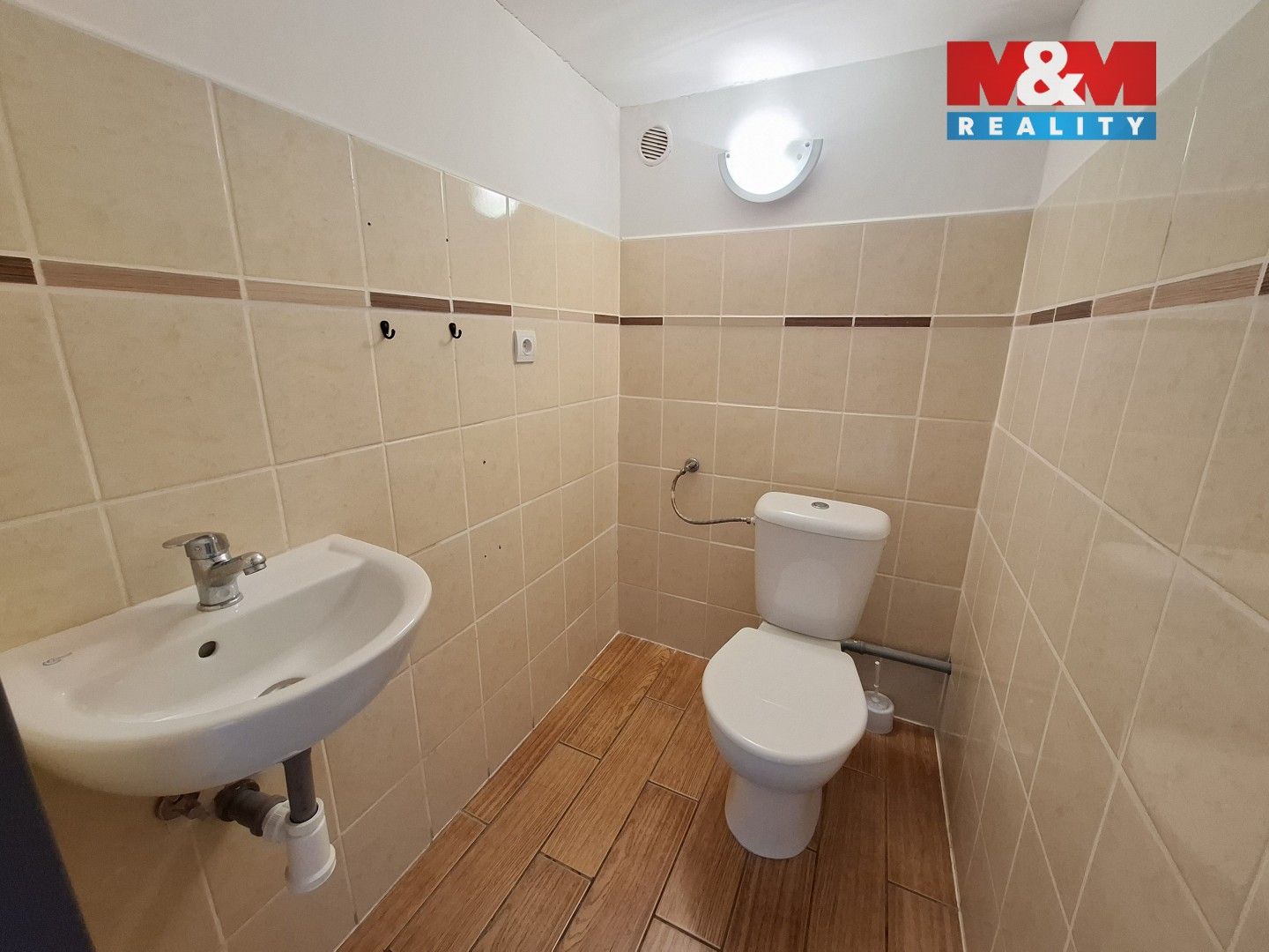 Prodej komerčního prostoru 120 m² - foto 4