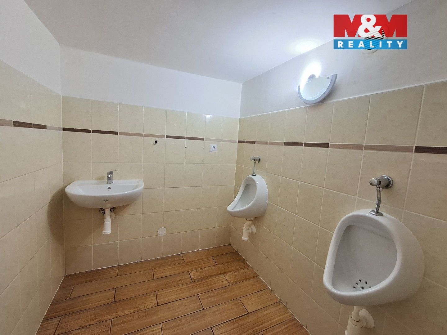 Prodej komerčního prostoru 120 m² - foto 8