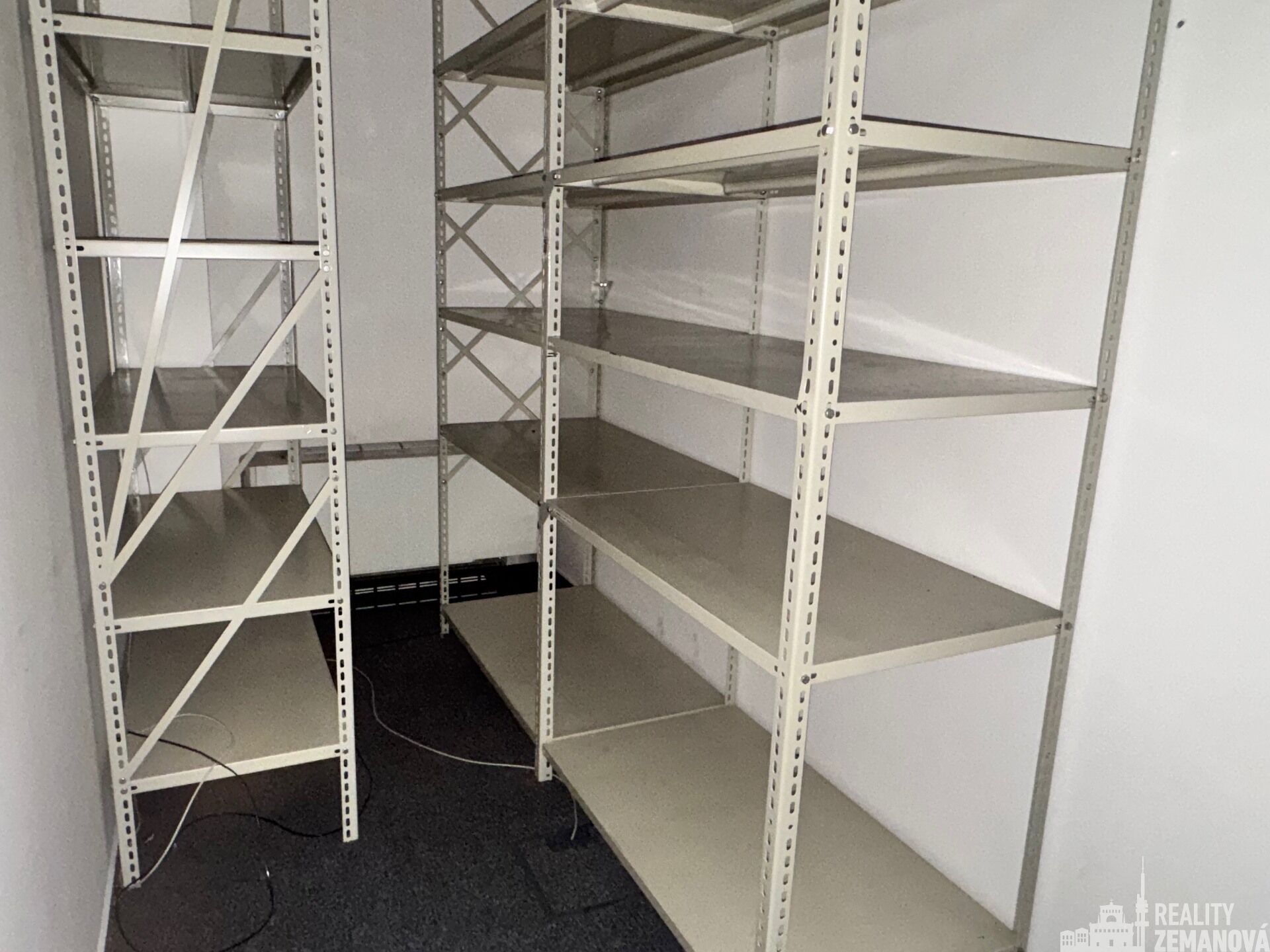 Pronájem komerčního prostoru 168 m² - foto 6