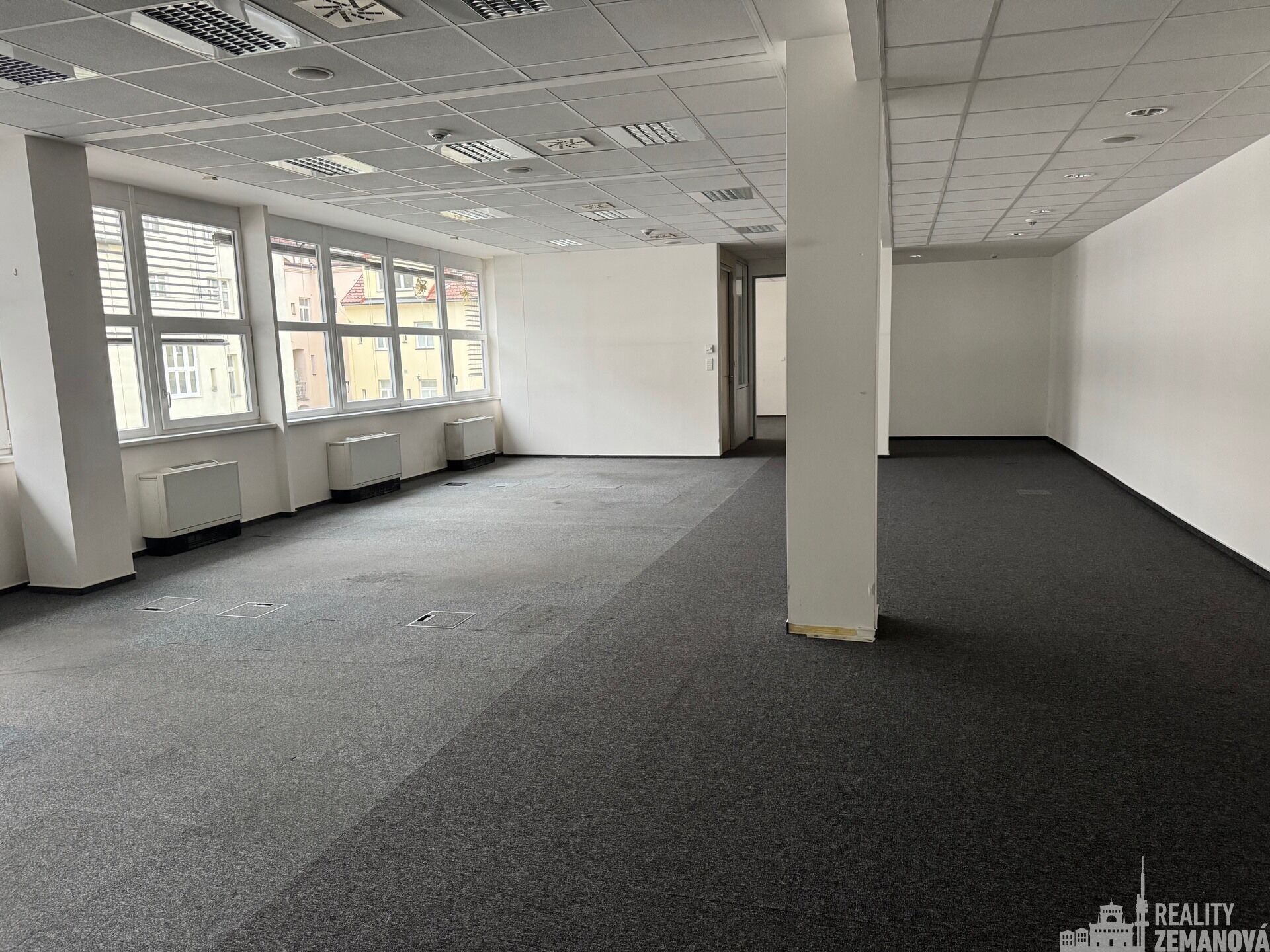 Pronájem komerčního prostoru 168 m² - foto 2