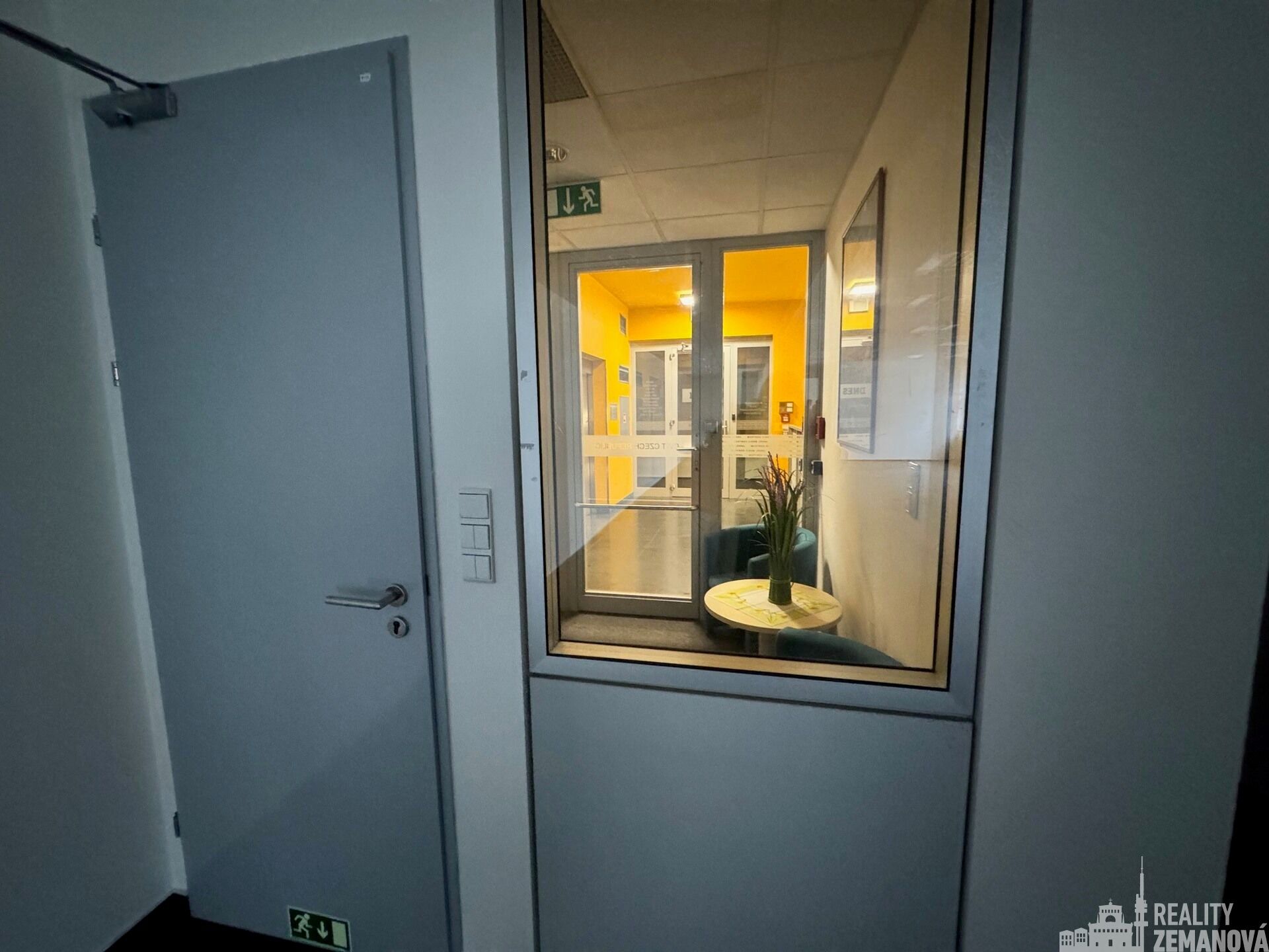 Pronájem komerčního prostoru 168 m² - foto 4