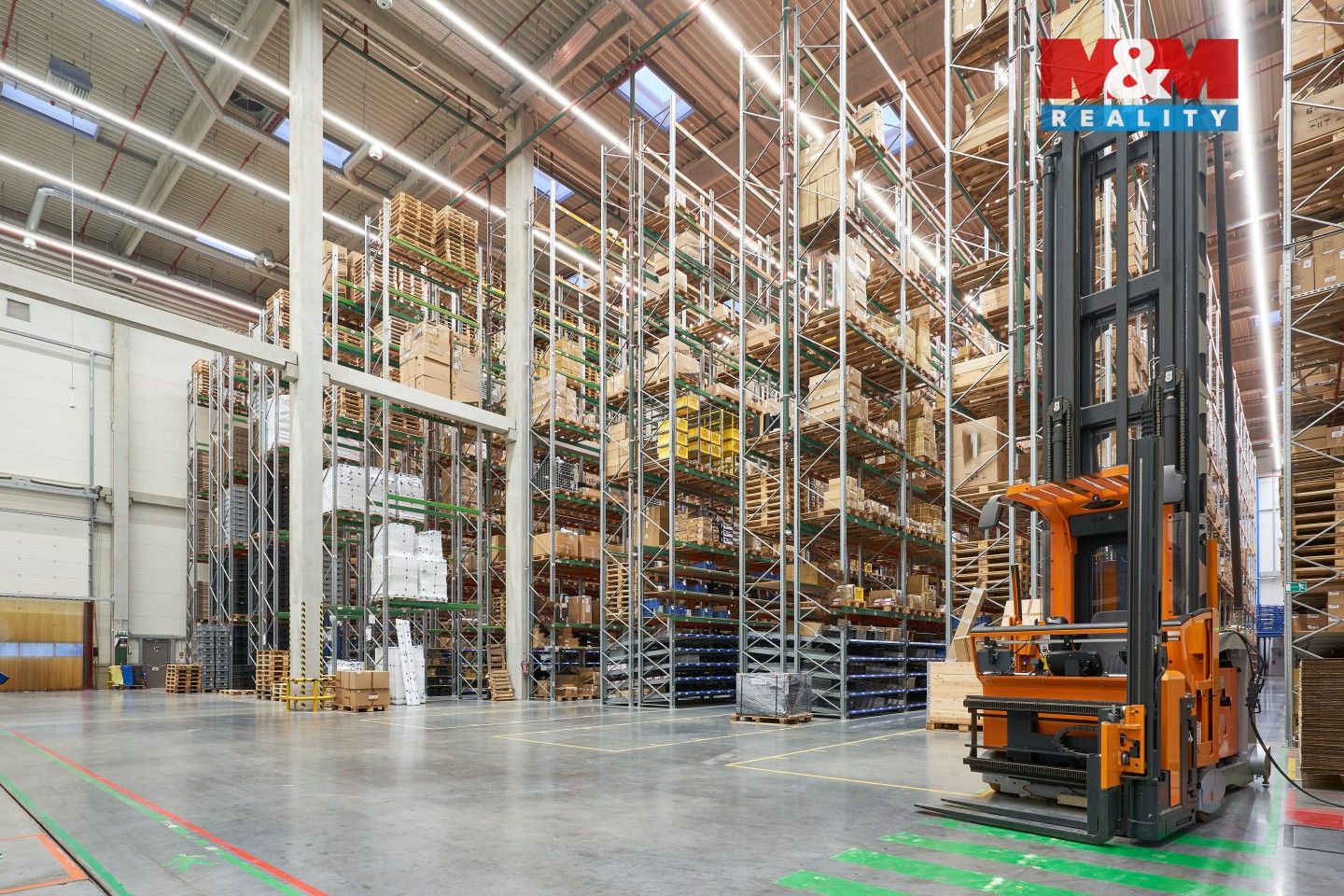 Prodej komerčního prostoru 5777 m² - foto 17