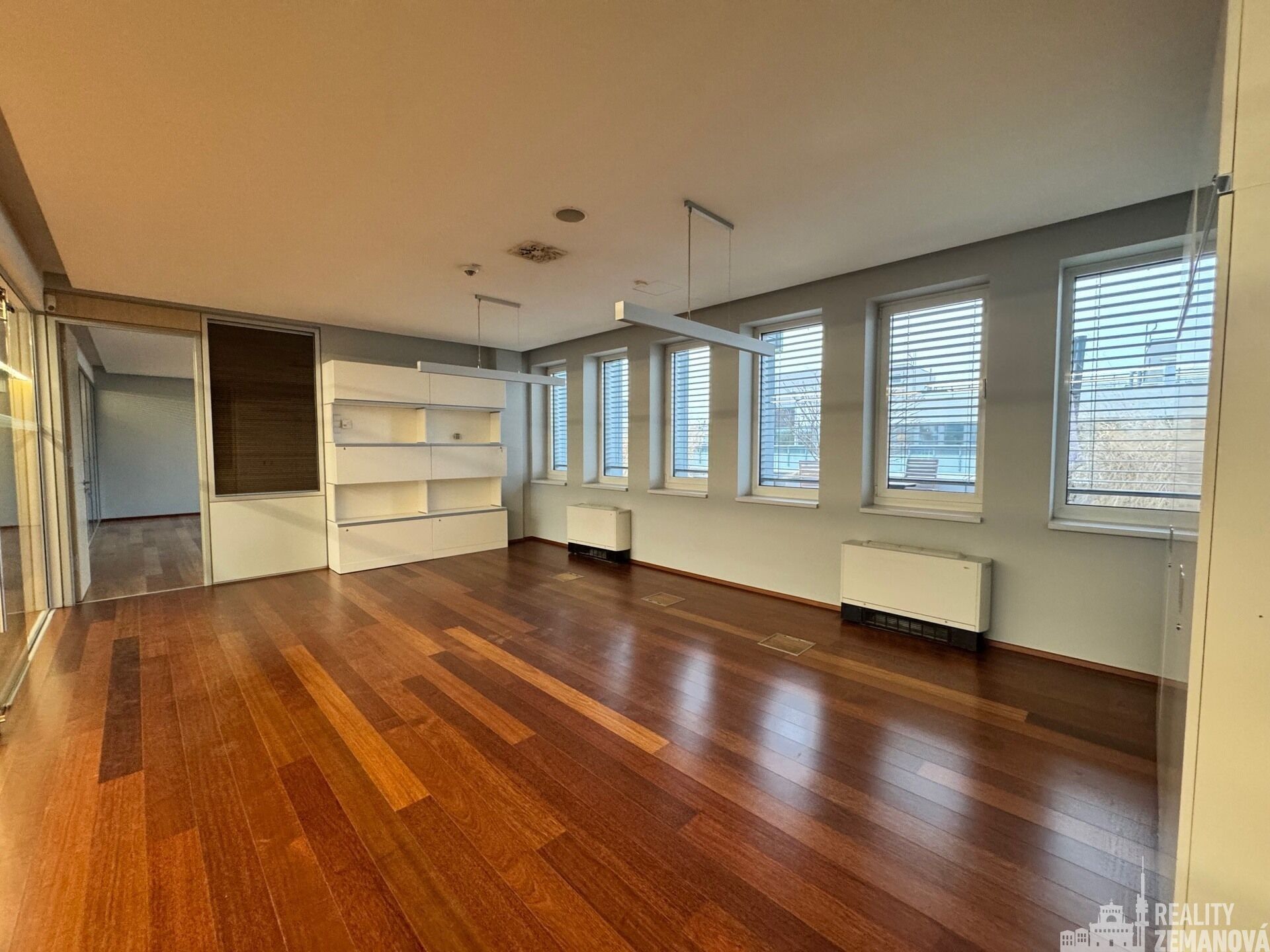 Pronájem komerčního prostoru 469 m² - foto 5