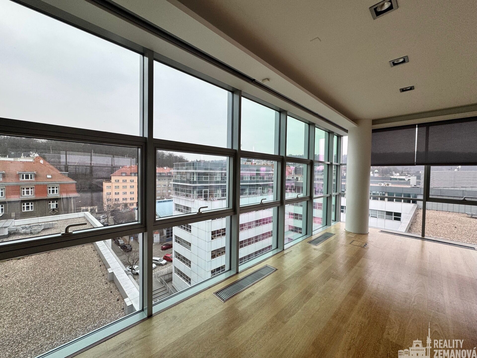 Pronájem komerčního prostoru 469 m² - foto 14