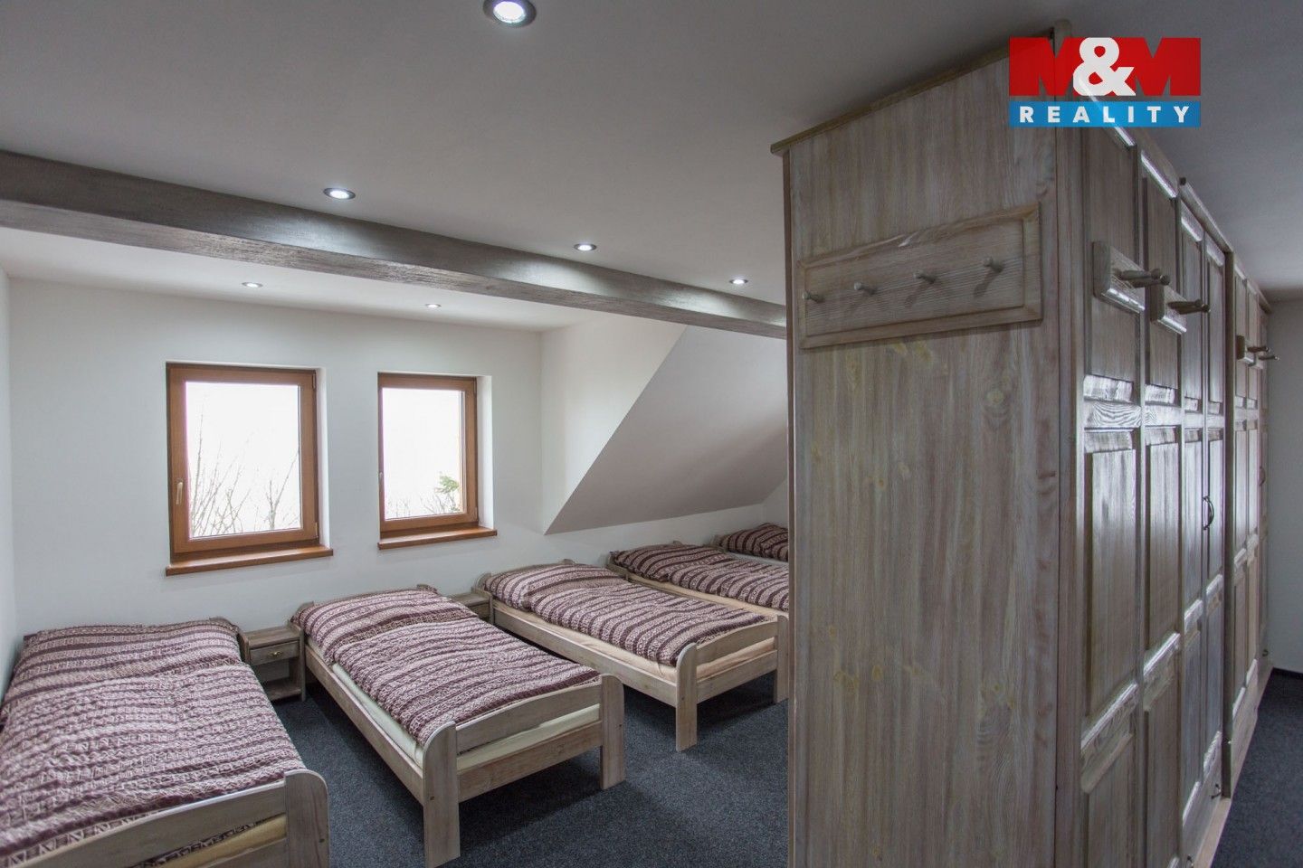 Prodej komerčního prostoru 325 m² - foto 7