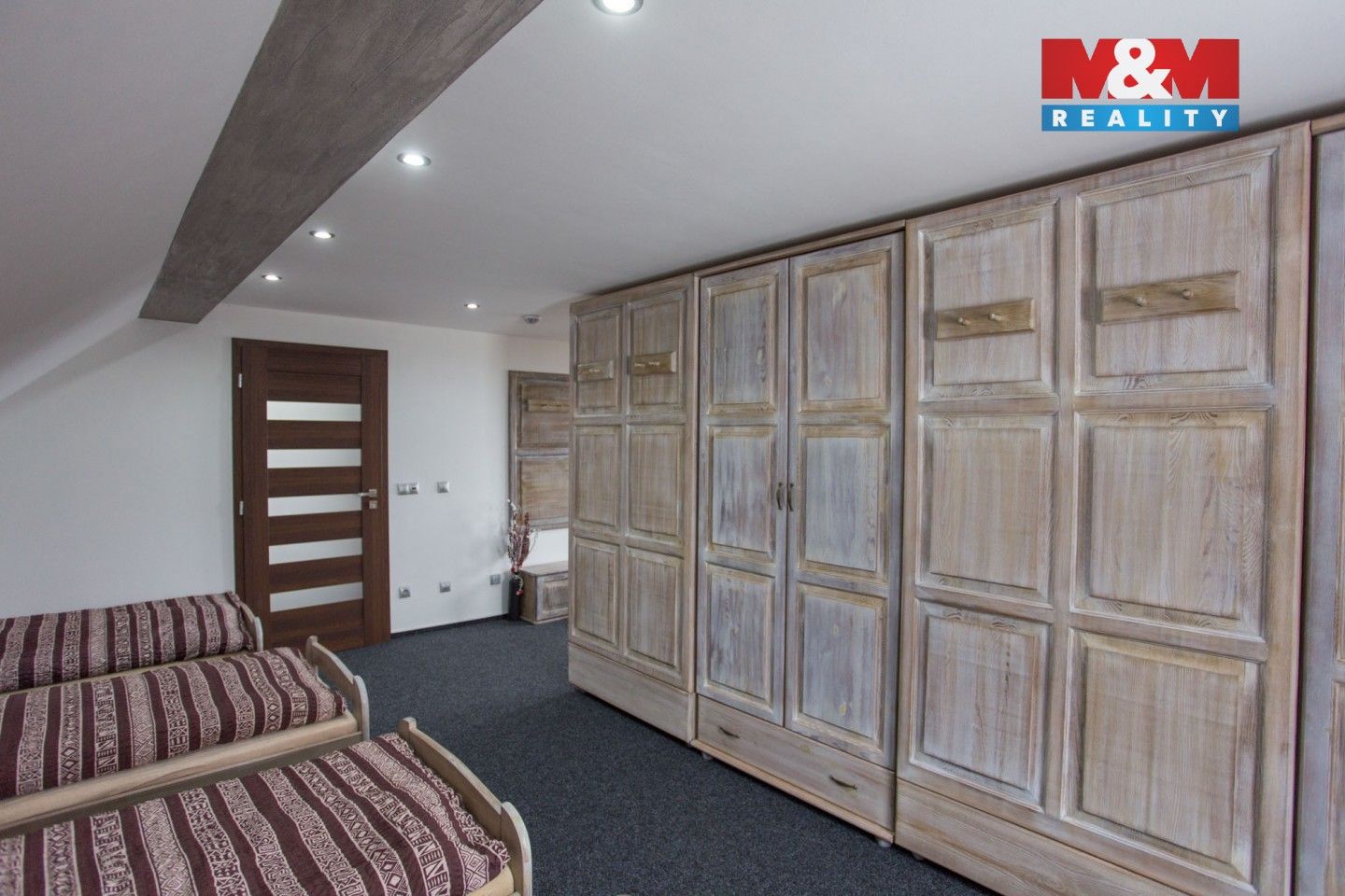 Prodej komerčního prostoru 325 m² - foto 9