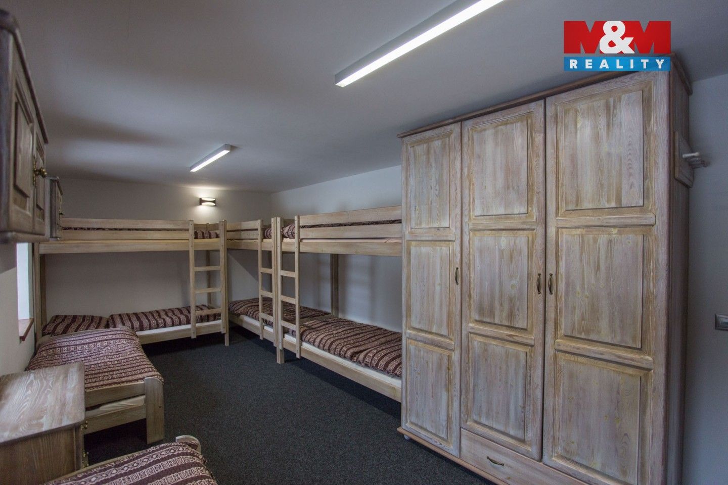 Prodej komerčního prostoru 325 m² - foto 12
