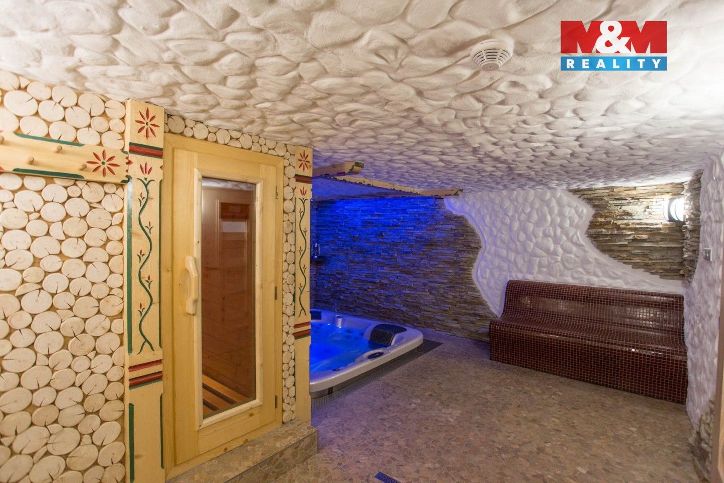 Prodej komerčního prostoru 325 m² - foto 15