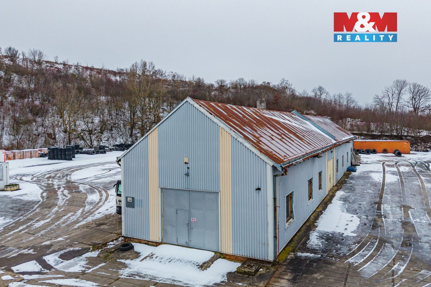 Pronájem komerčního prostoru 1100 m² - foto 5