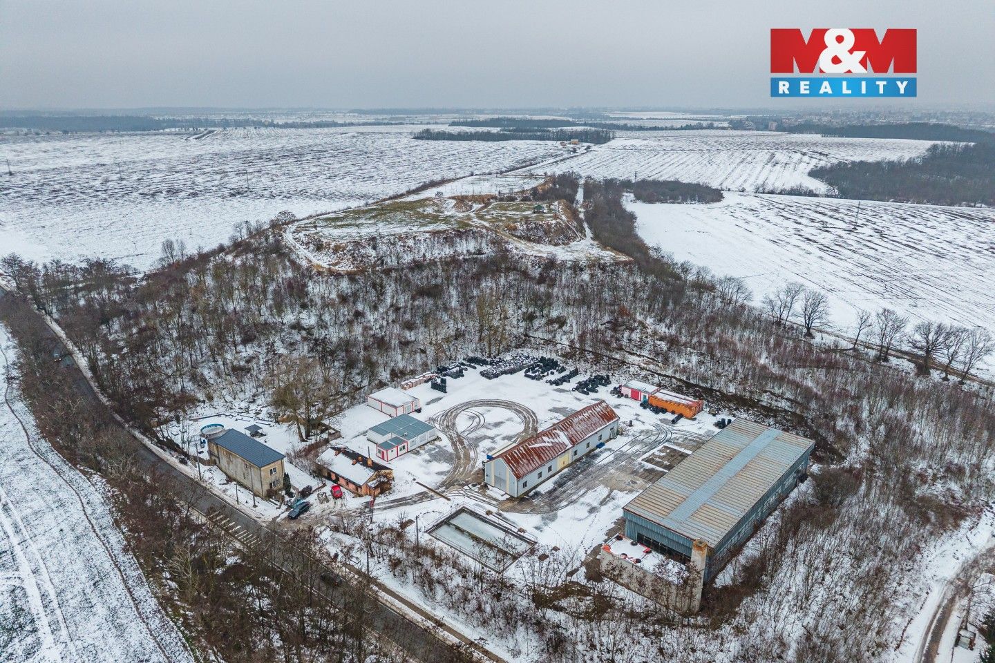 Pronájem komerčního prostoru 1100 m² - foto 9