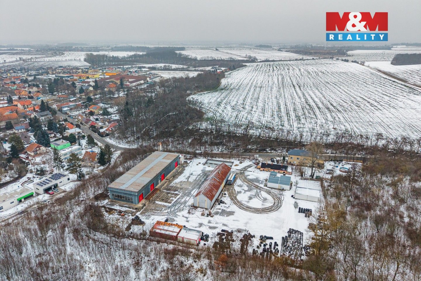 Pronájem komerčního prostoru 1100 m² - foto 11