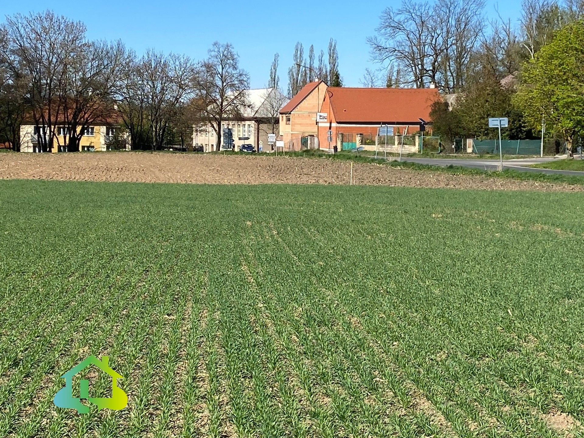 Prodej pozemku 1000 m² - foto 4